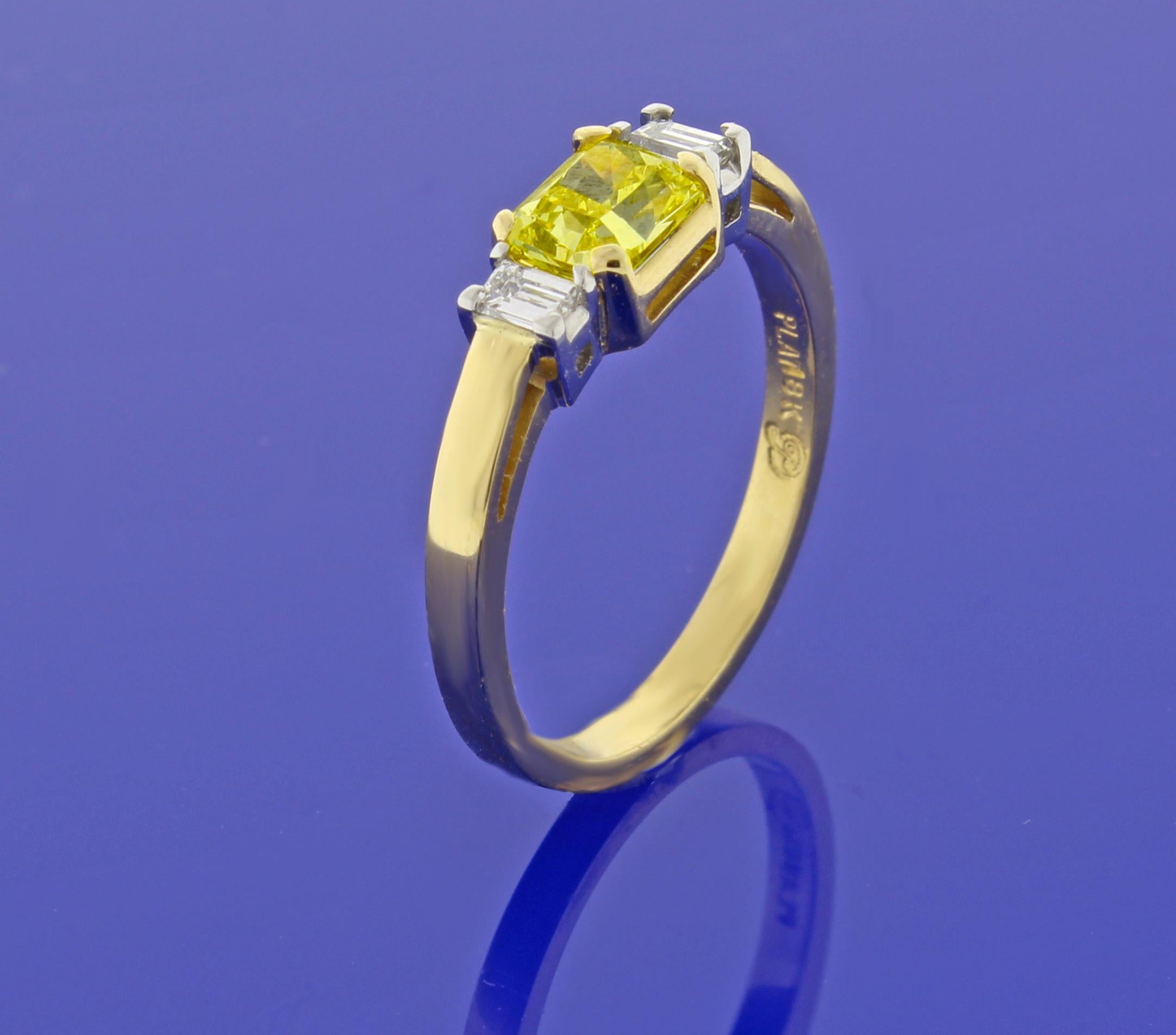 .74 Carat Vivid Yellow Internally Flawless Diamond Three-Stone Ring In New Condition For Sale In Bethesda, MD