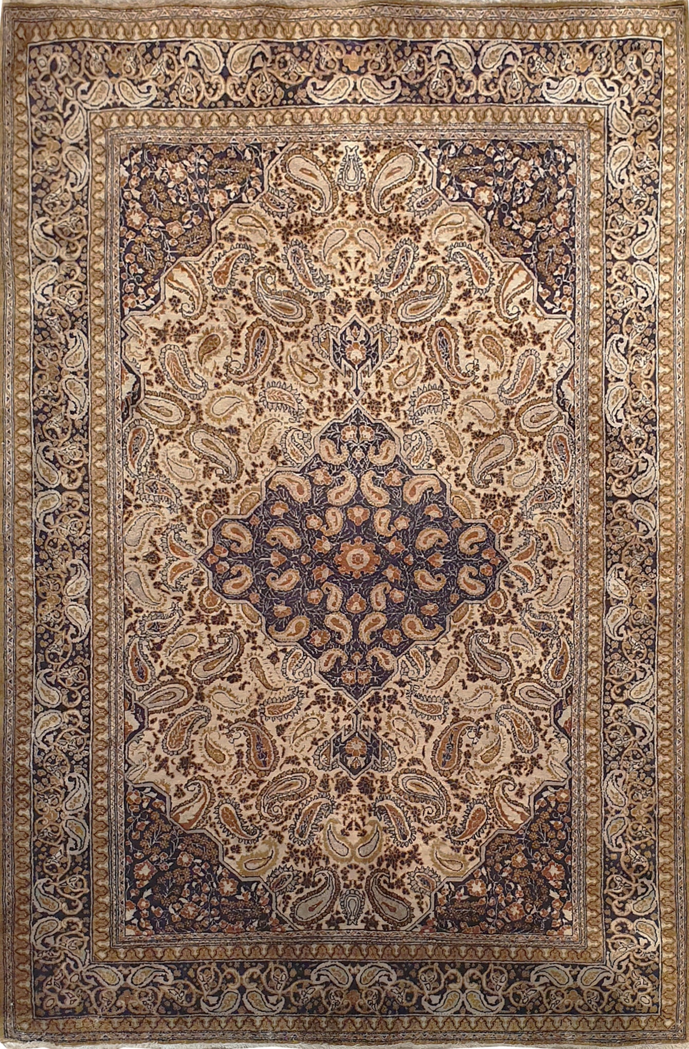 740 - Schöner Vintage- Qom-Teppich aus Seide