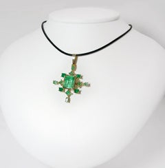 7.40 Carat Natural Colombian Emerald Drop Pendant 14K Gold