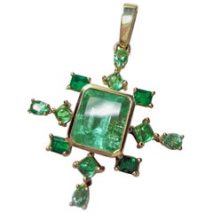 Retro 7.40 Carat Natural Colombian Emerald Drop Pendant 14K Gold