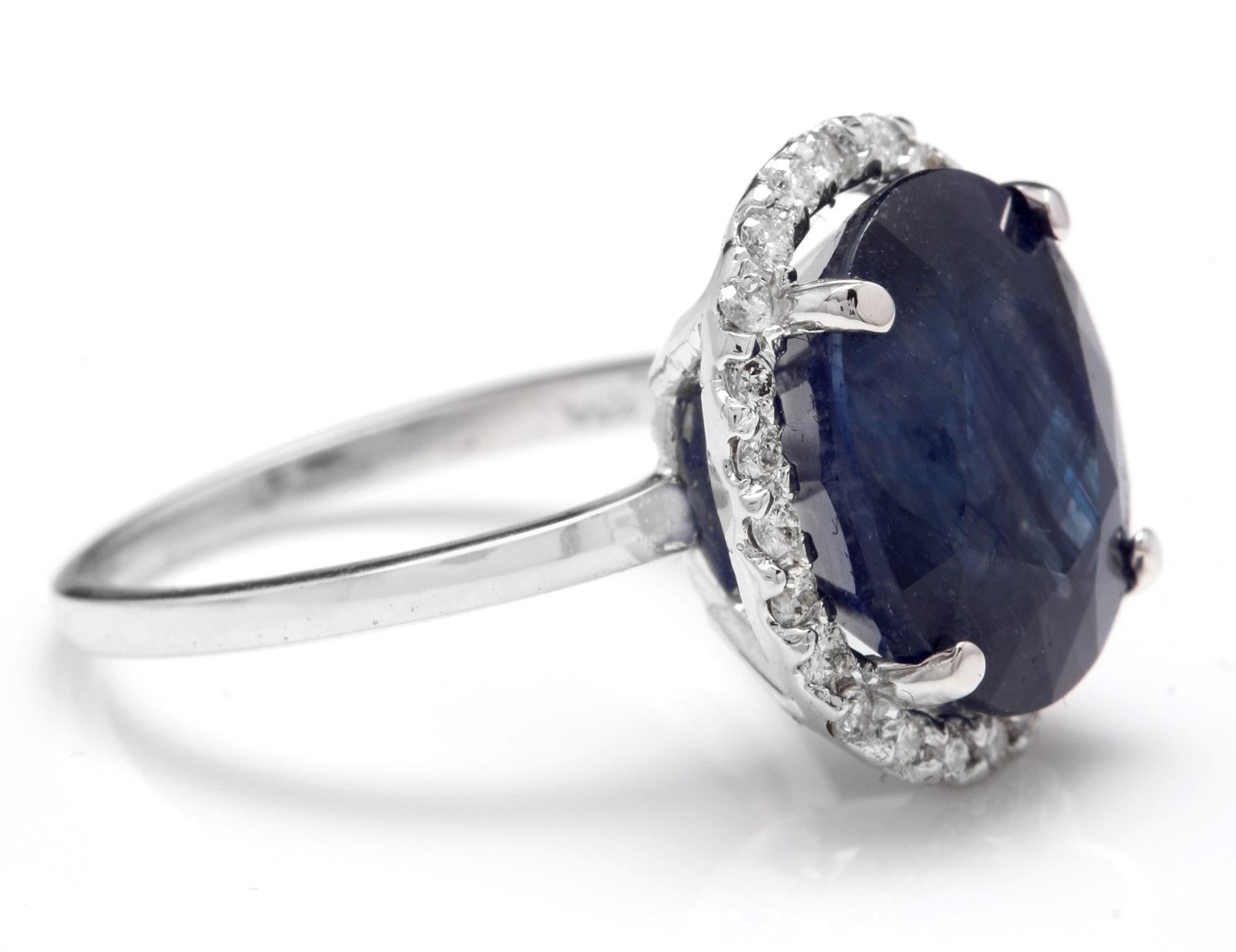 Round Cut 7.40 Carat Exquisite Natural Blue Sapphire and Diamond 14 Karat Solid White Gold For Sale