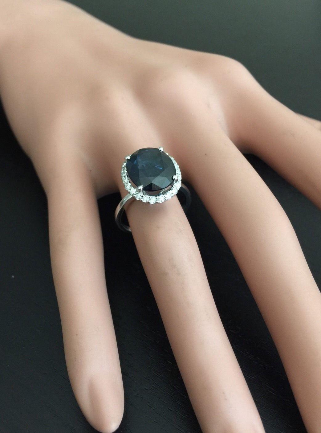 7.40 Carat Exquisite Natural Blue Sapphire and Diamond 14 Karat Solid White Gold For Sale 2