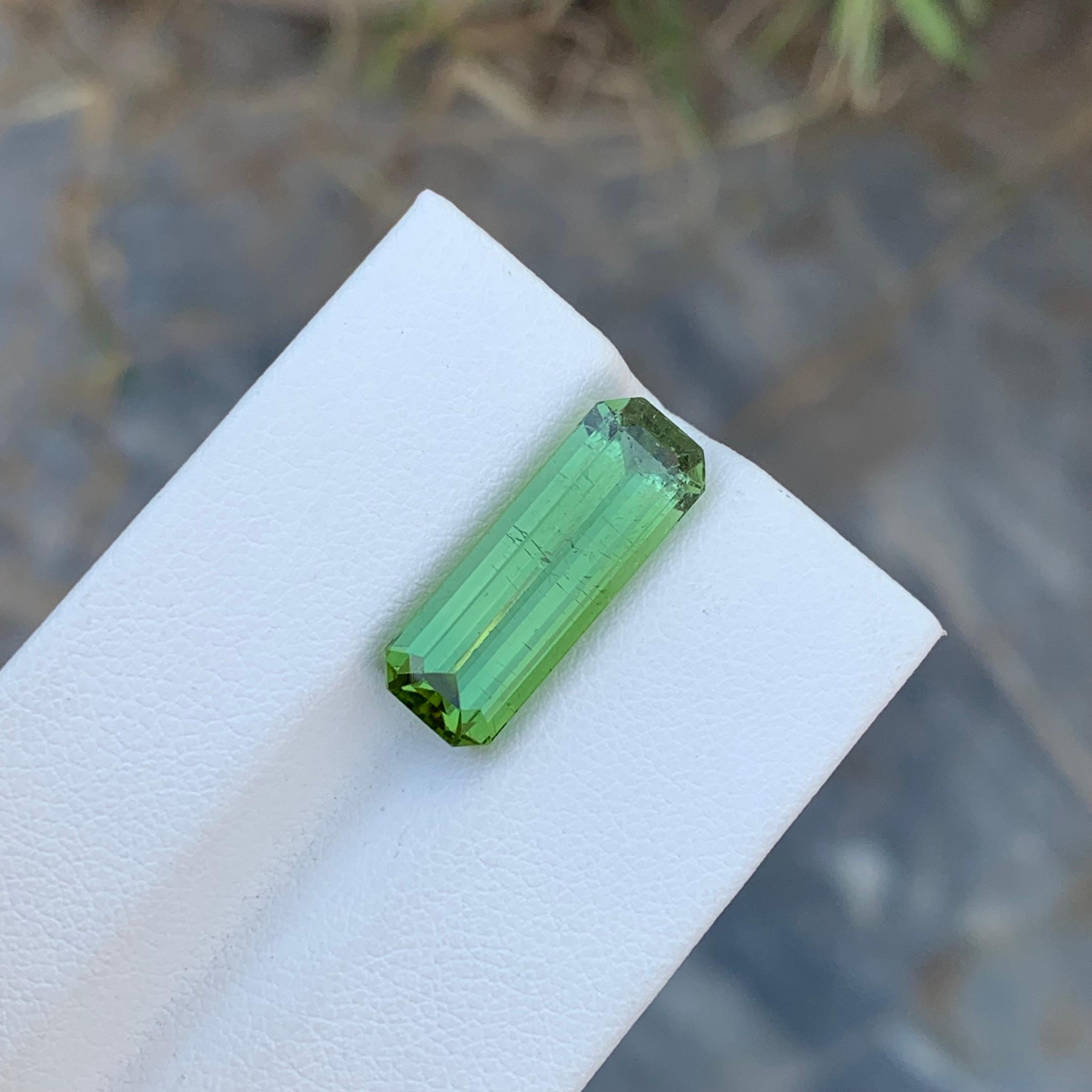 7.40 Carat Natural Loose Long Slightly Included Emerald Shape Mint Tourmaline  In New Condition For Sale In Peshawar, PK