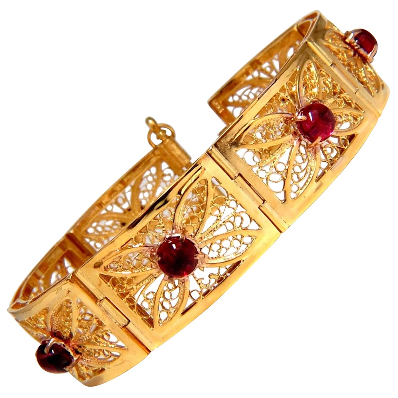 7.40 Carat Natural Spinel Open Gilt Vintage Bracelet 14 Karat For Sale