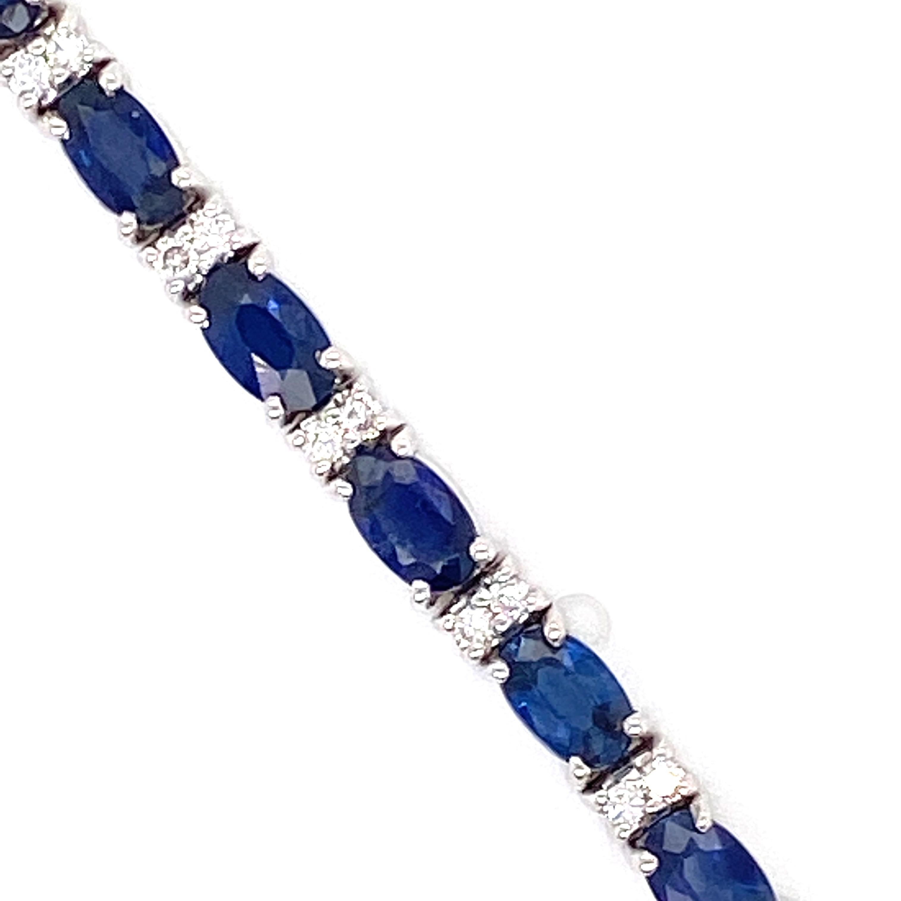Oval Cut 7.40 Carat Sapphire and Diamond Bracelet For Sale
