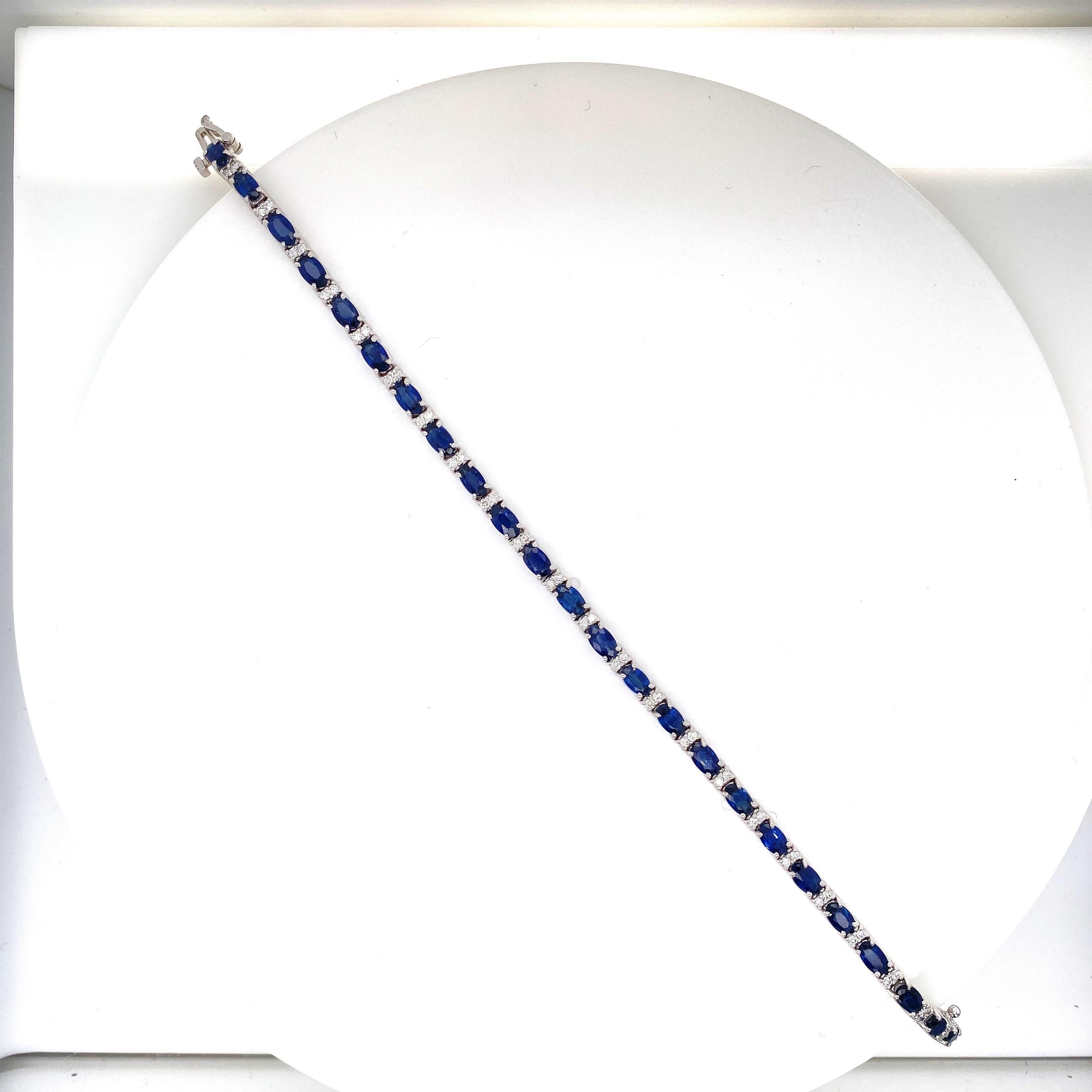 Women's or Men's 7.40 Carat Sapphire and Diamond Bracelet For Sale
