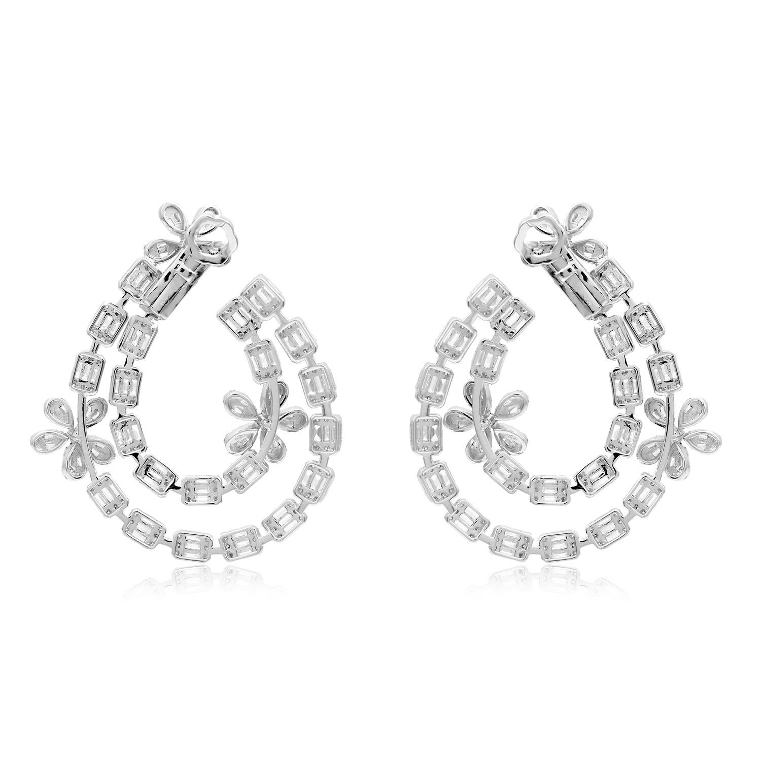 Baguette Cut 7.40 Carat SI/HI Baguette Diamond Flower Earrings 18 Karat White Gold Jewelry For Sale