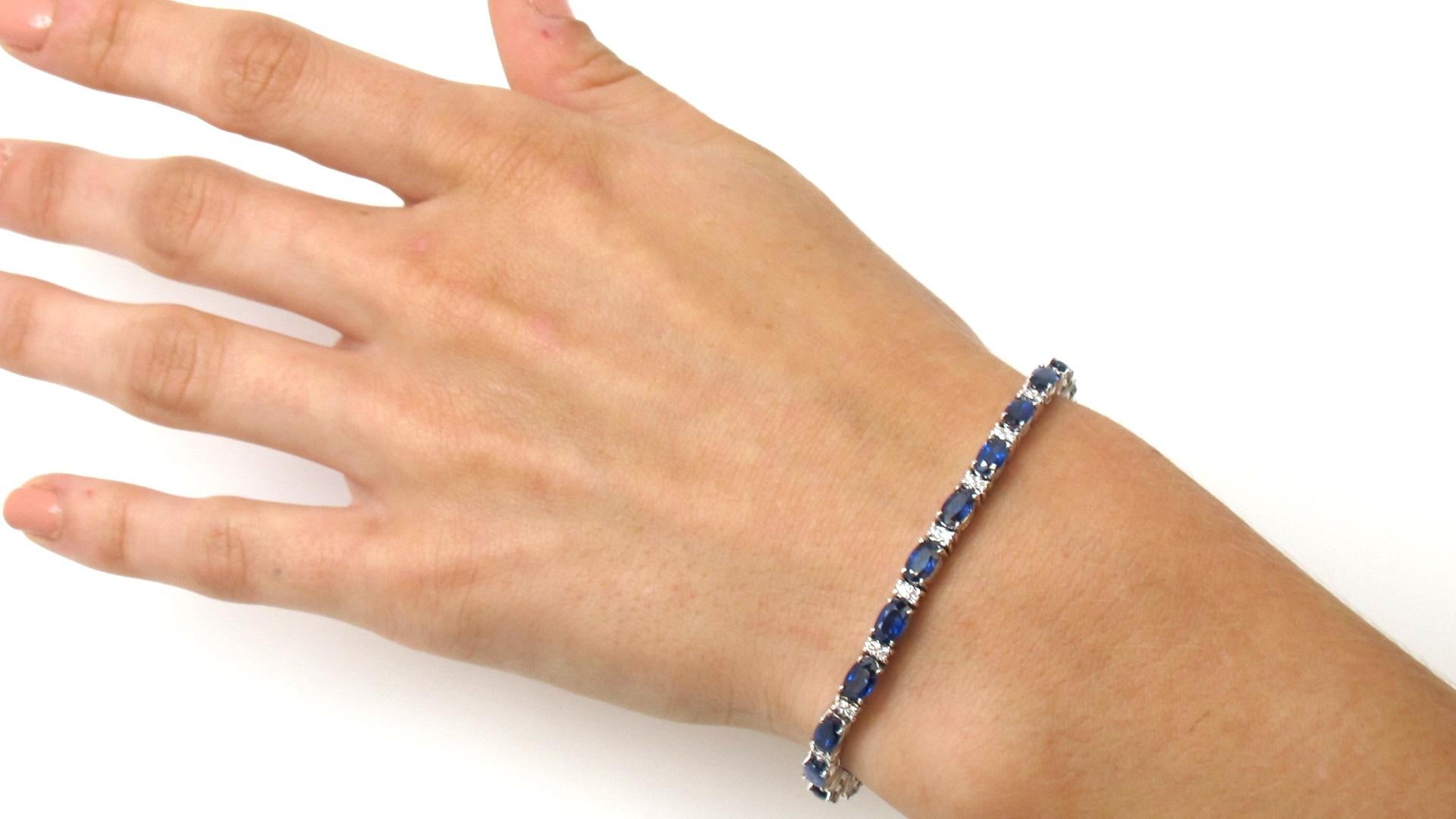 7.40 ct. t.w. Blue Sapphire and White Diamond, White Gold Tennis Bracelet In New Condition In Los Angeles, CA