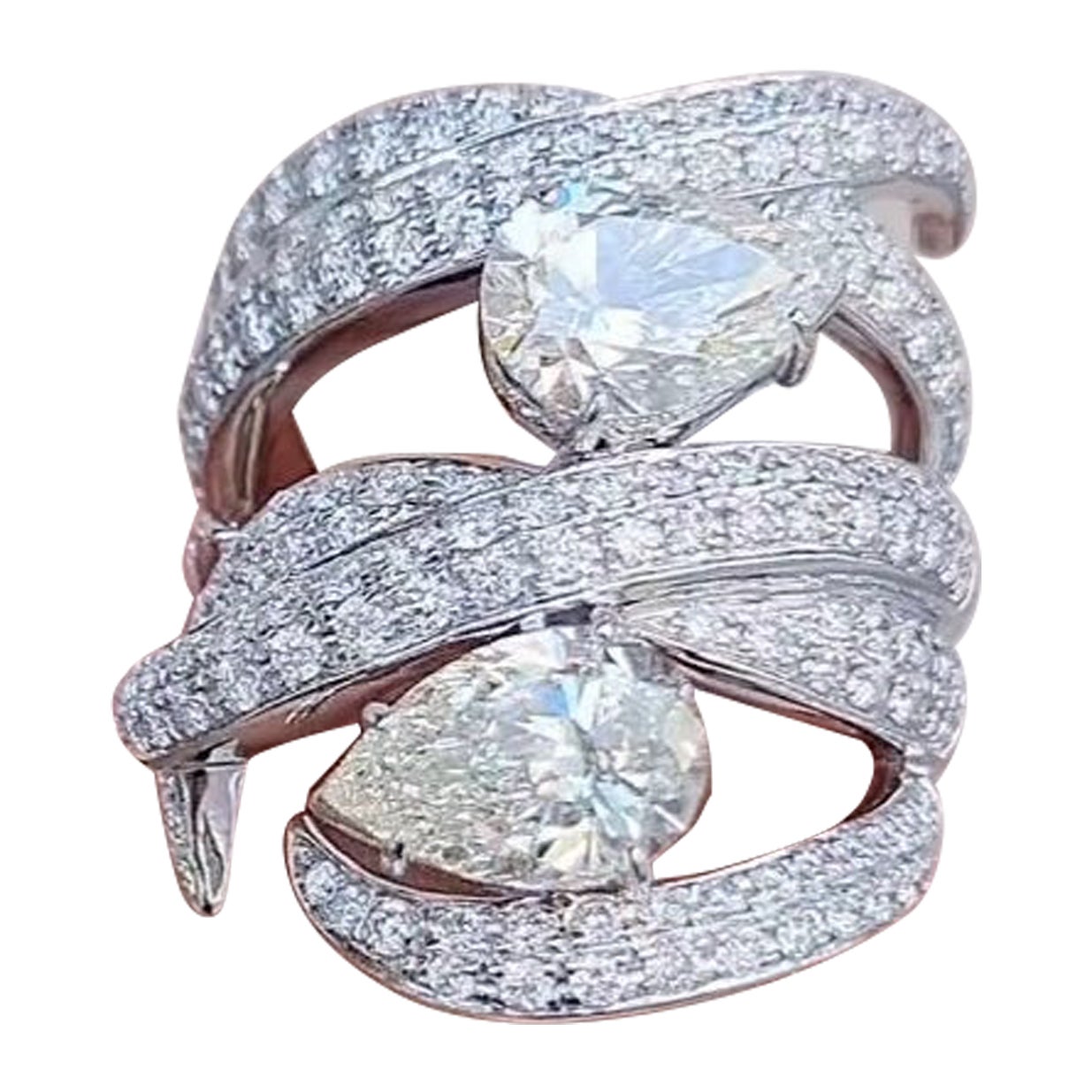 Bague de 7.40 carats en or blanc 14 carats avec diamants naturels de taille ronde et brillante en forme de poire