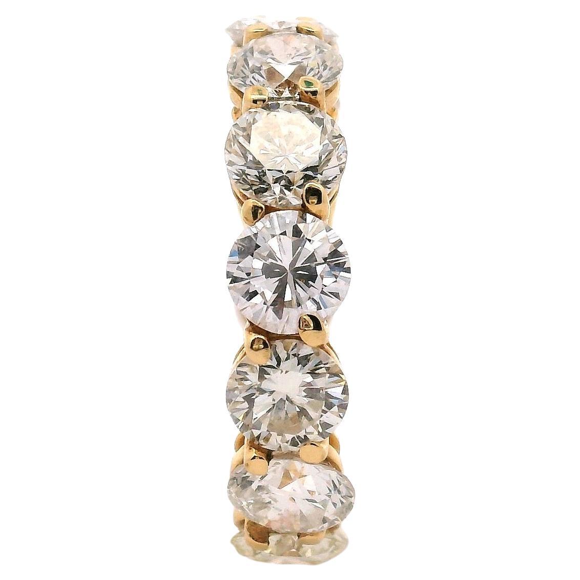 Bracelet éternel avec 13 diamants ronds sertis en or jaune 18k. Taille 7 
Comprenant :

13 diamants ronds 7.40cttw.

La clarté est VS-2 - SI2 

Le grade de couleur est H-I 
