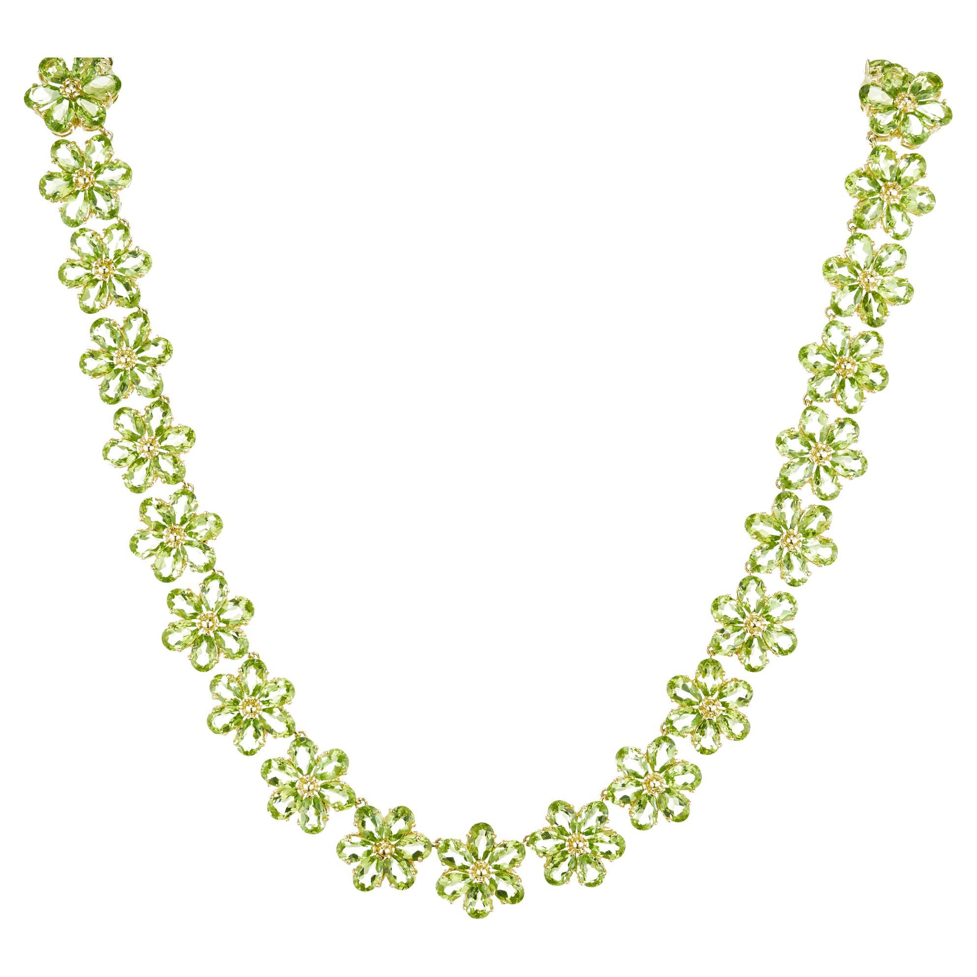 74.00 Quilates Peridoto Amarillo Collar Flor de Oro