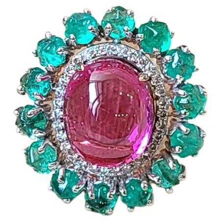 7.42 Carats Rubellite Cabochon, Carved Emerald & Diamonds Cocktail / Dome Ring For Sale