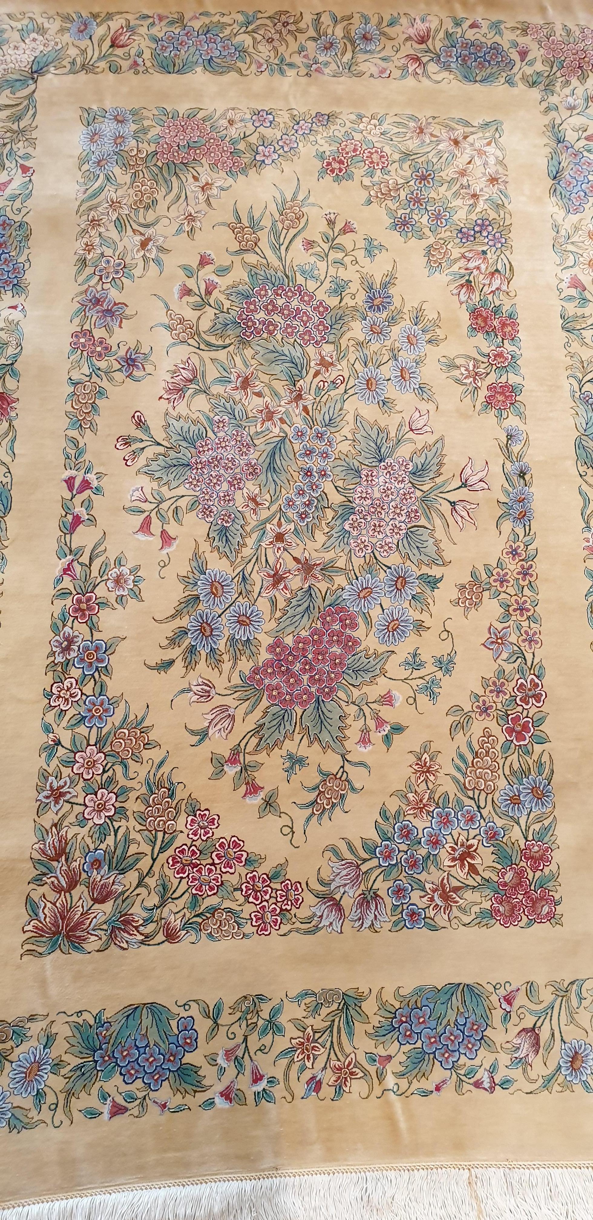 Mid-20th Century  Oriental Carpet, 100 % Silk, 20th Century - N° 742 For Sale