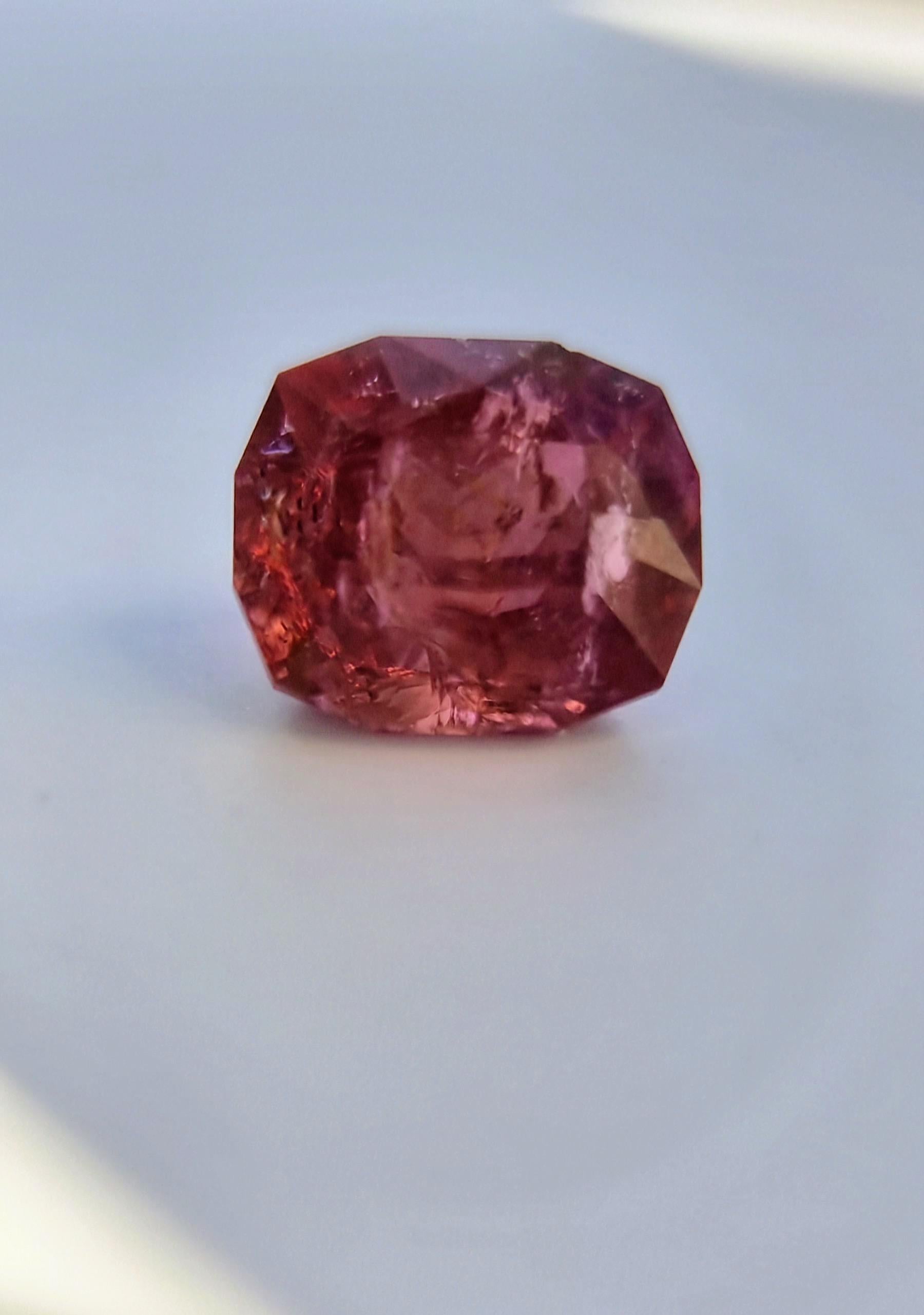 Gemma di tormalina rosa 7,42ct in vendita 4