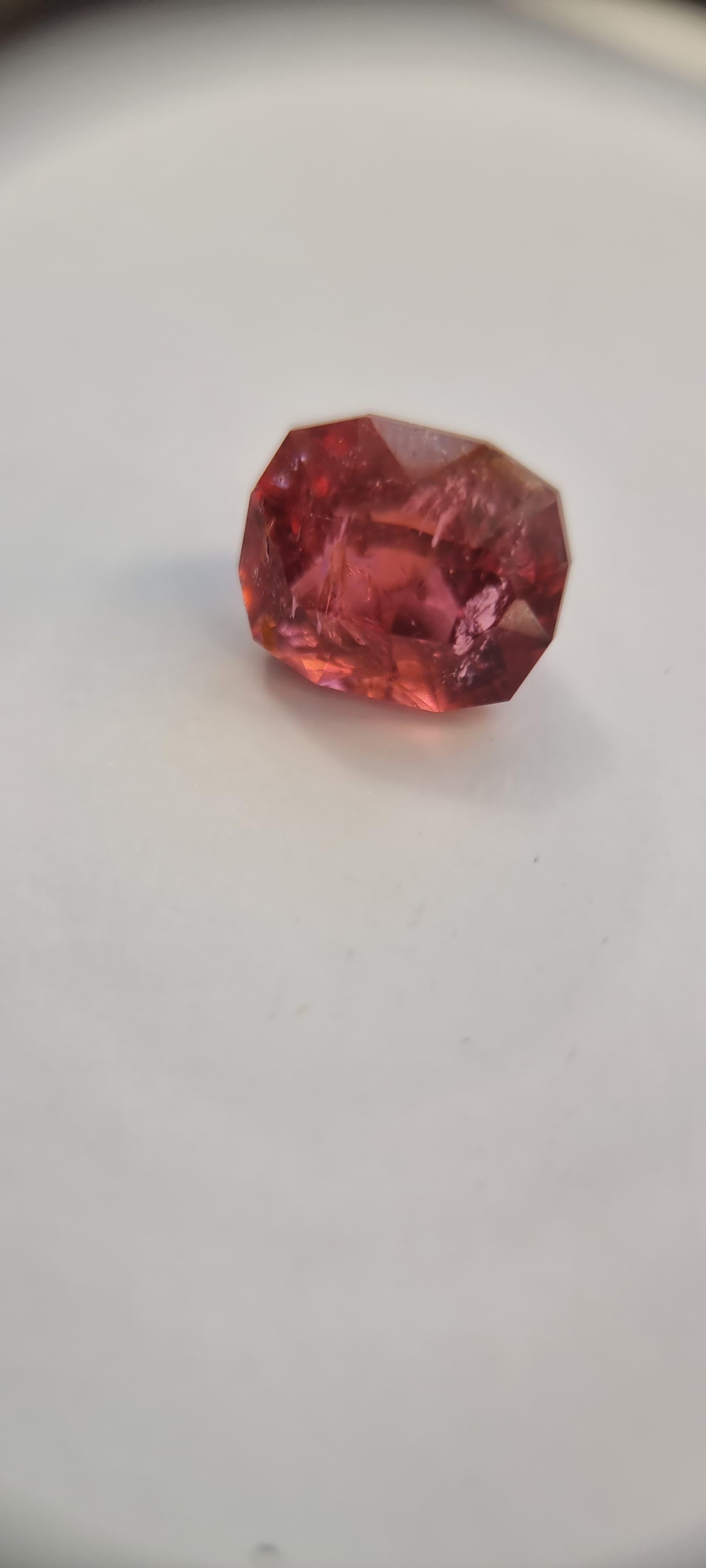 da uomo o donna Gemma di tormalina rosa 7,42ct in vendita