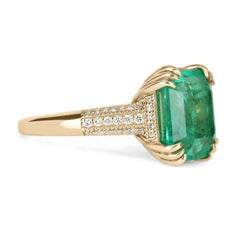 7.42tcw 18K Colombian Emerald & Diamond Accent Statement Ring