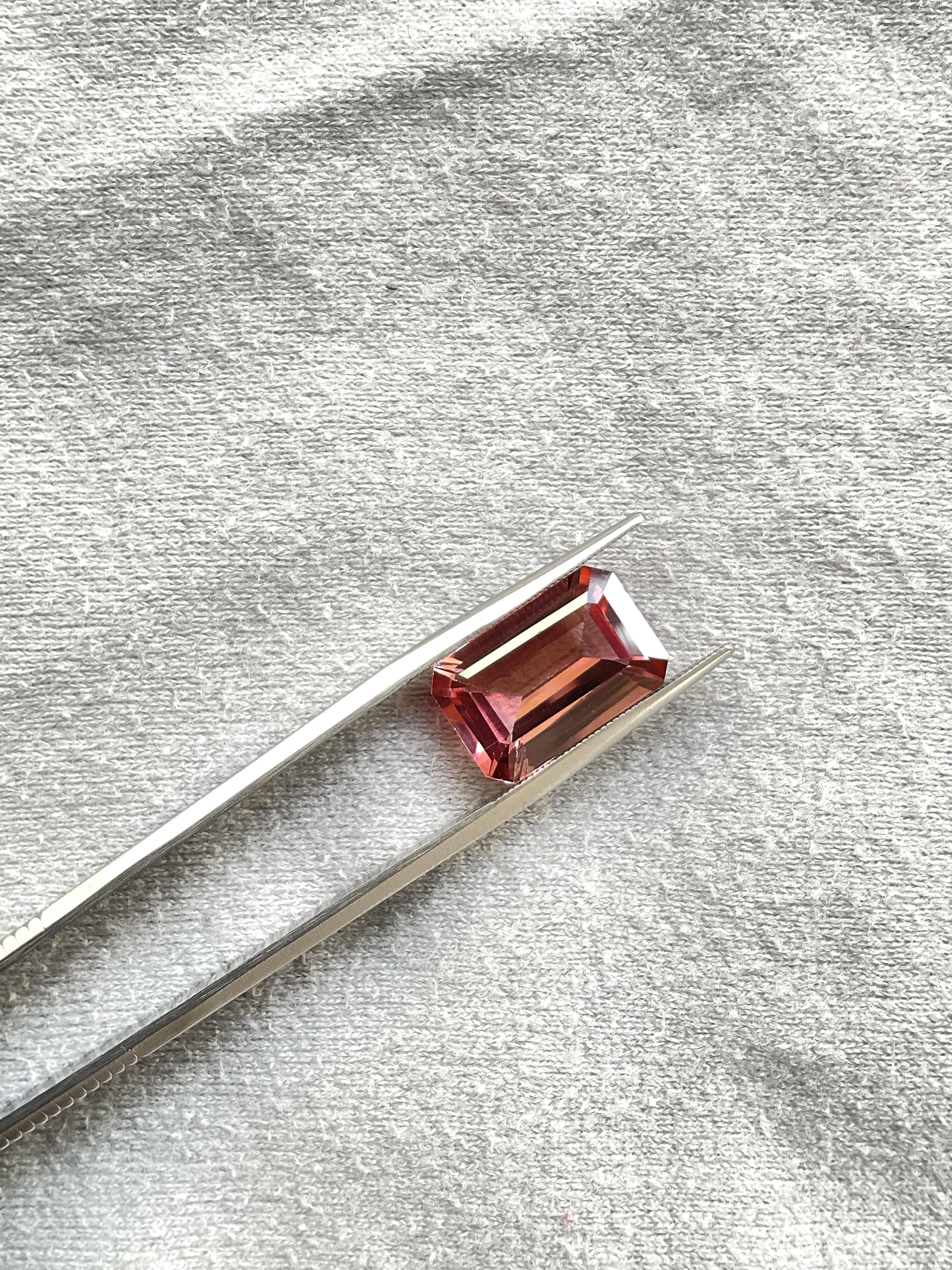 Pierre précieuse naturelle de taille octogonale à facettes en tourmaline rose 7,43 carats, nettoyée Neuf - En vente à Jaipur, RJ