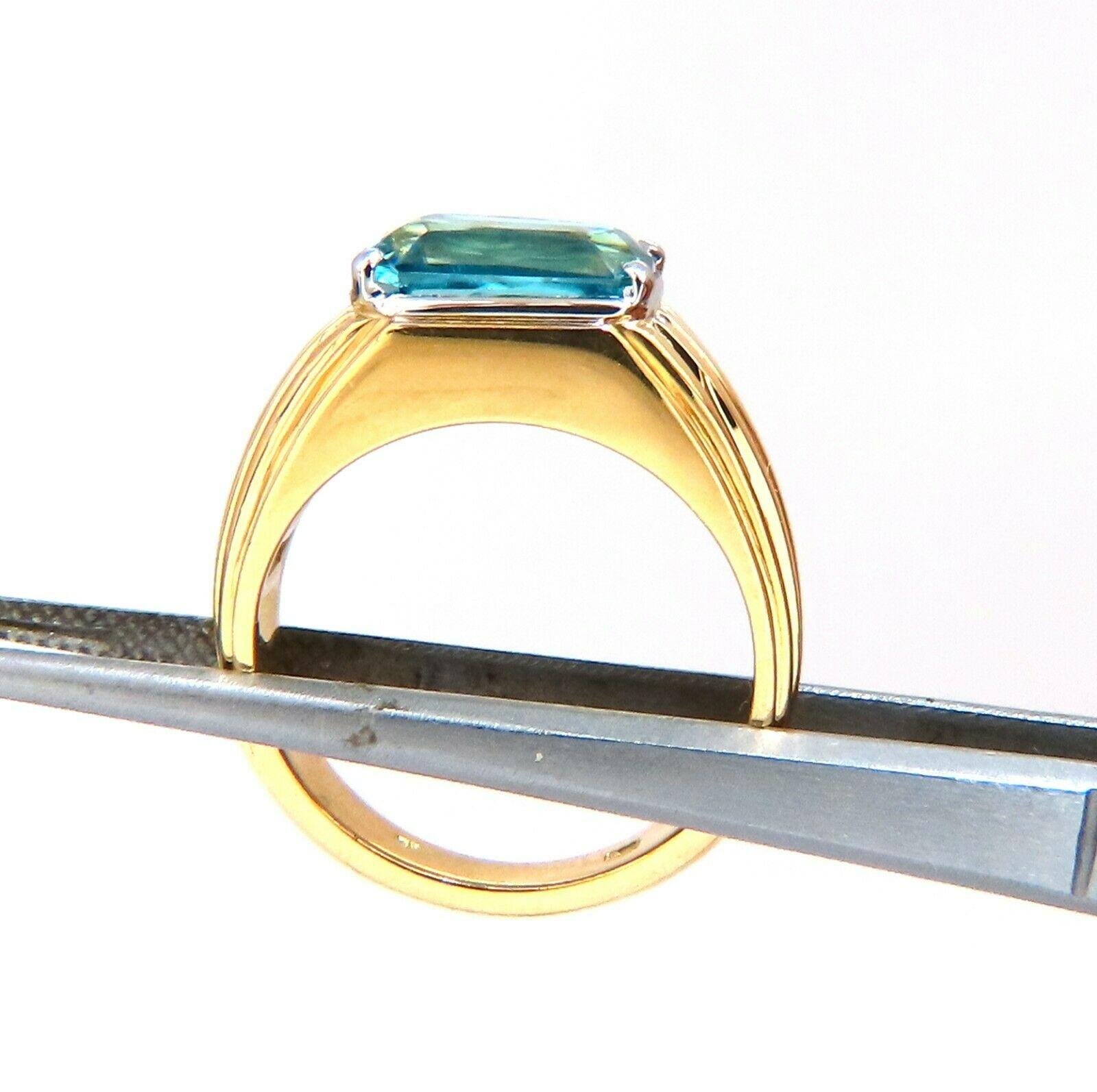 Women's or Men's 7.43ct Natural Indigo Blue Zircon Ring 18kt For Sale