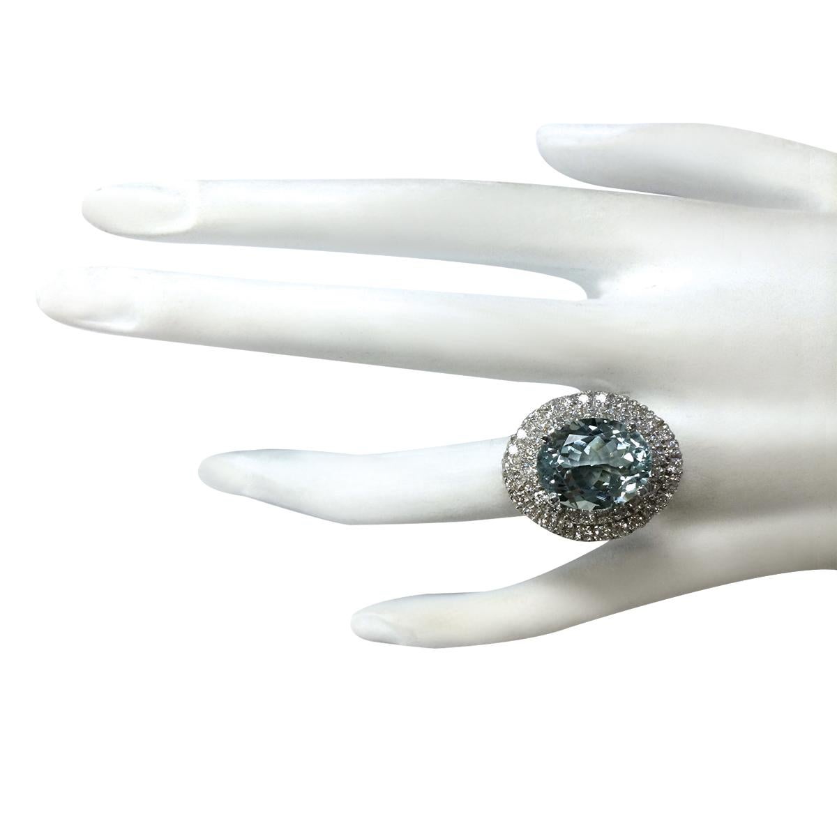Taille ovale Bague aigue-marine et diamants en or blanc 14 carats  en vente