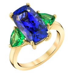 Tanzanite and Tsavorite Garnet Three-Stone Yellow Gold Ring, 7.44 Carats