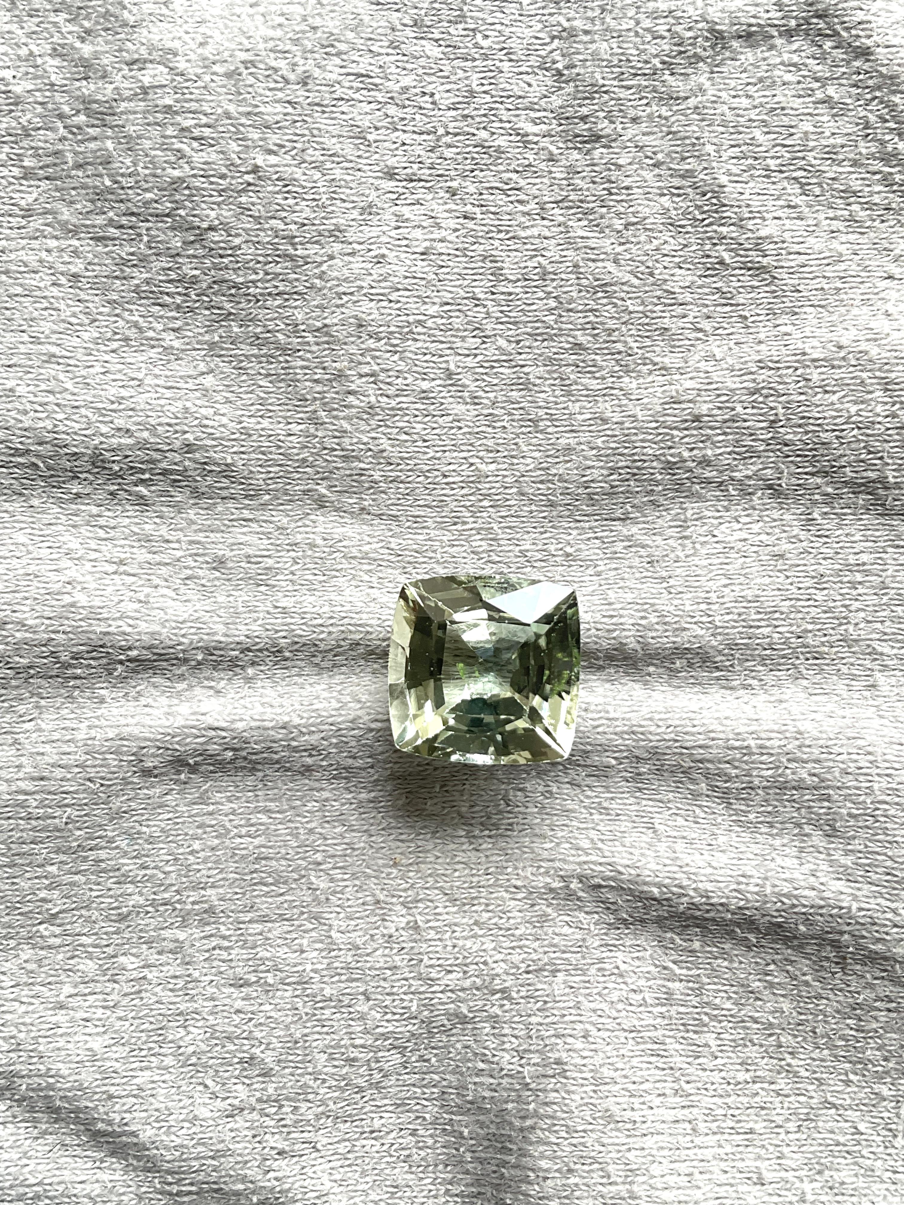 7.44 Carats Light Green Tourmaline Faceted Cushion Cut stone Top Quality Natural en vente 2