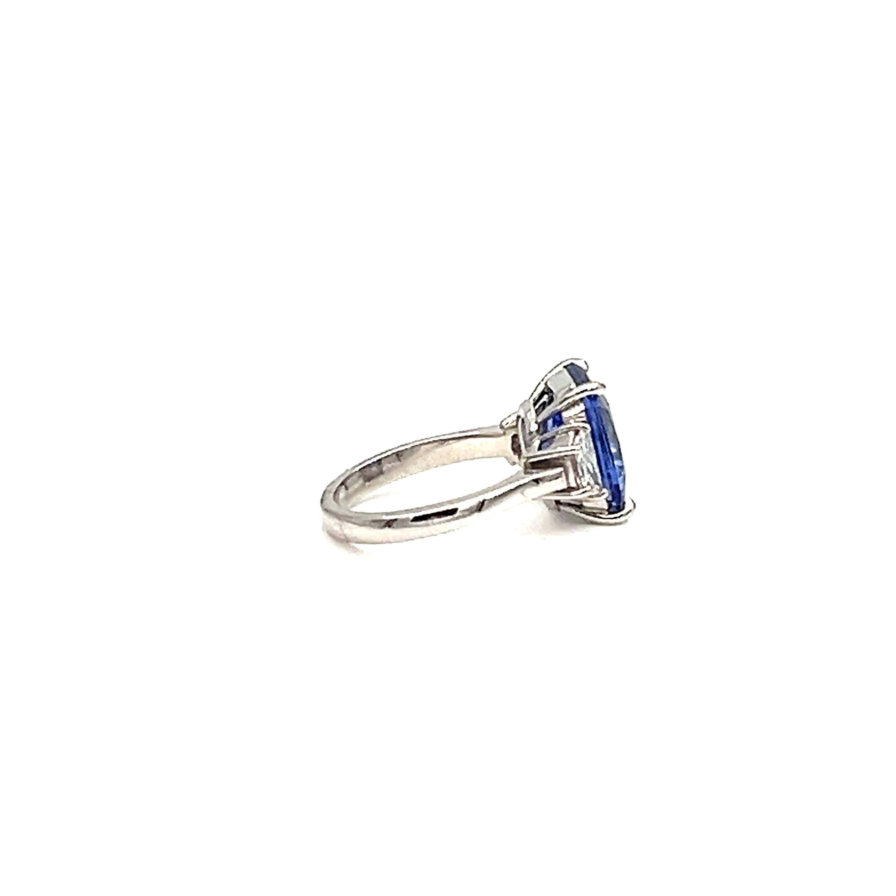7.45 Carat Ceylon Emerald Cut Sapphire & Diamond Ring For Sale 1