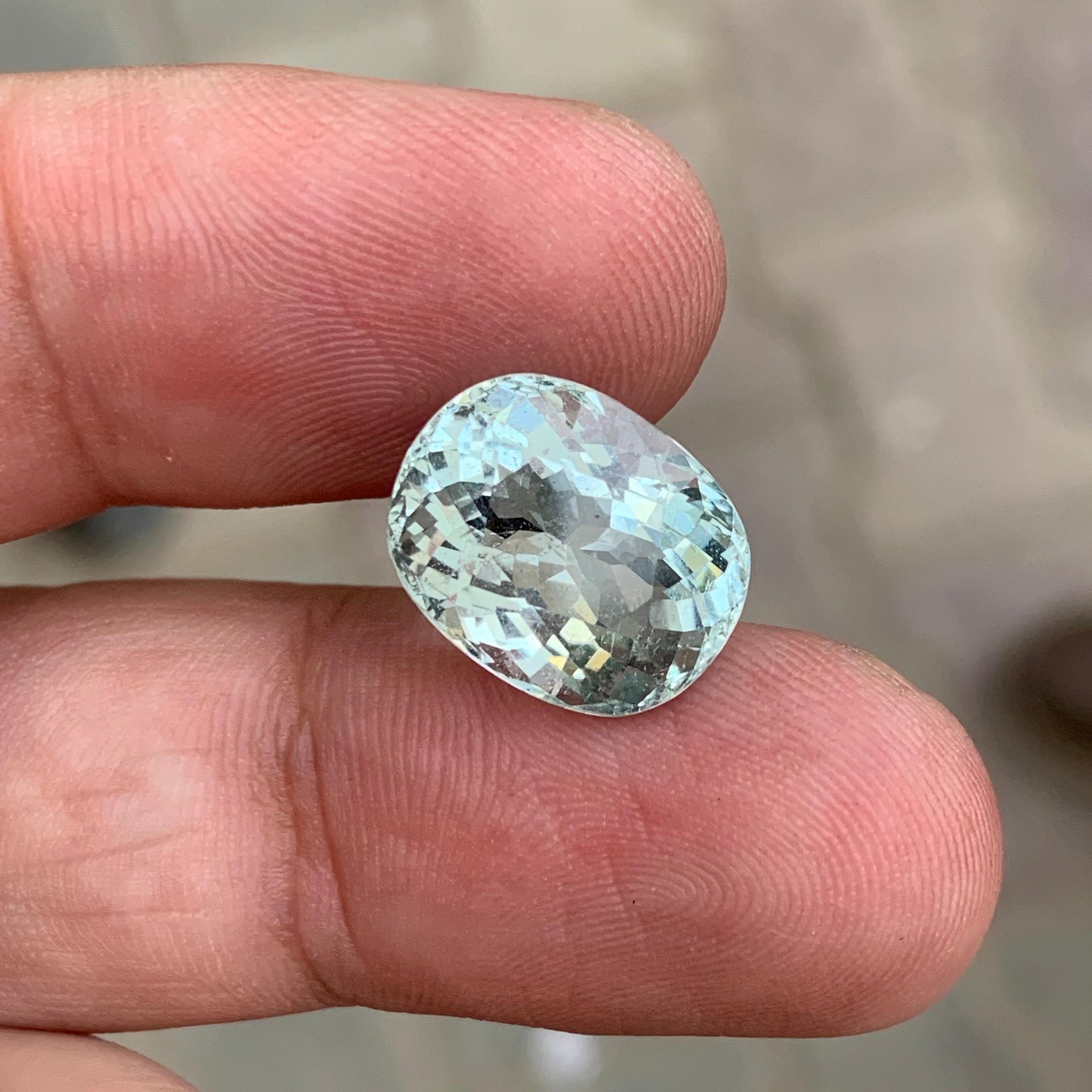 da uomo o donna 7.45 carati di acquamarina naturale sfusa di forma ovale dalla Nigeria in vendita