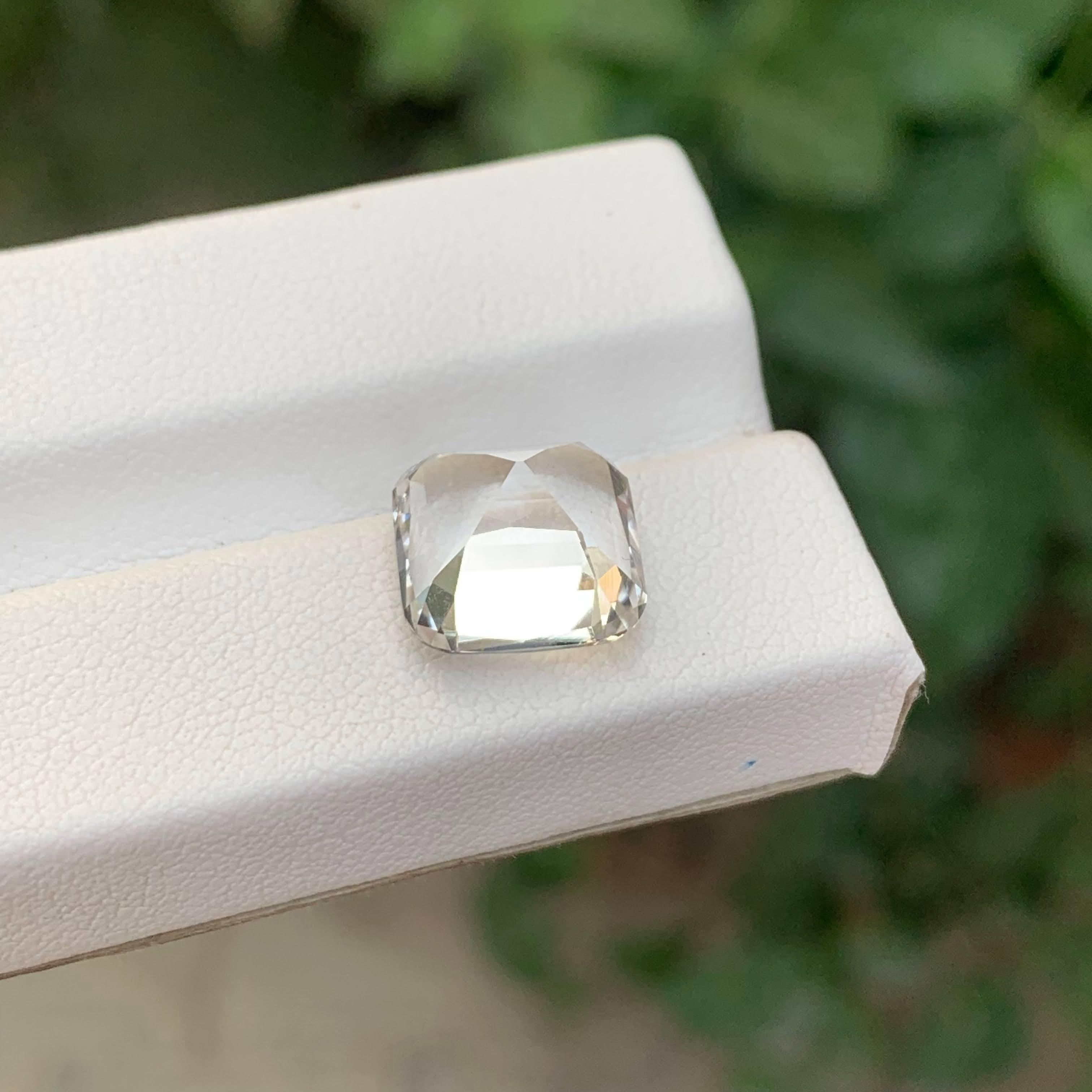 7.45 Carat Natural Loose Light Golden Topaz Stone Cushion Cut Pakistani Gemstone For Sale 1