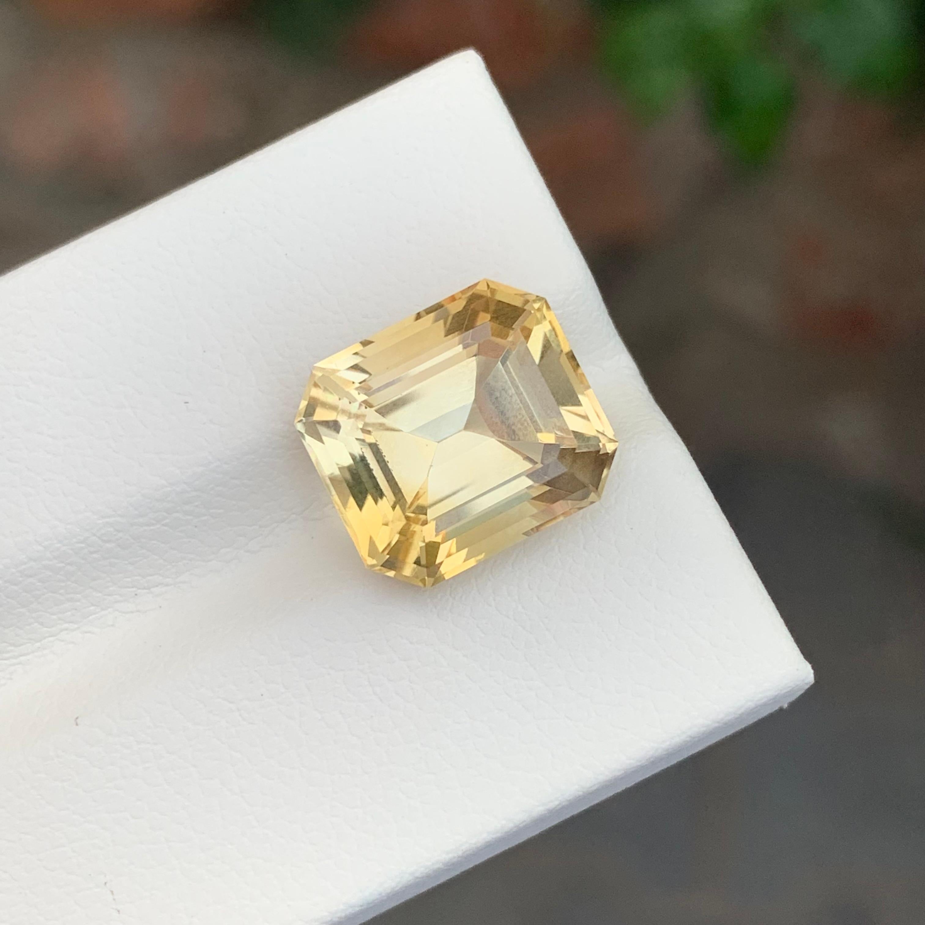 7.45 Carat Natural Loose Yellow Citrine Asscher Cut Gemstone In New Condition For Sale In Peshawar, PK