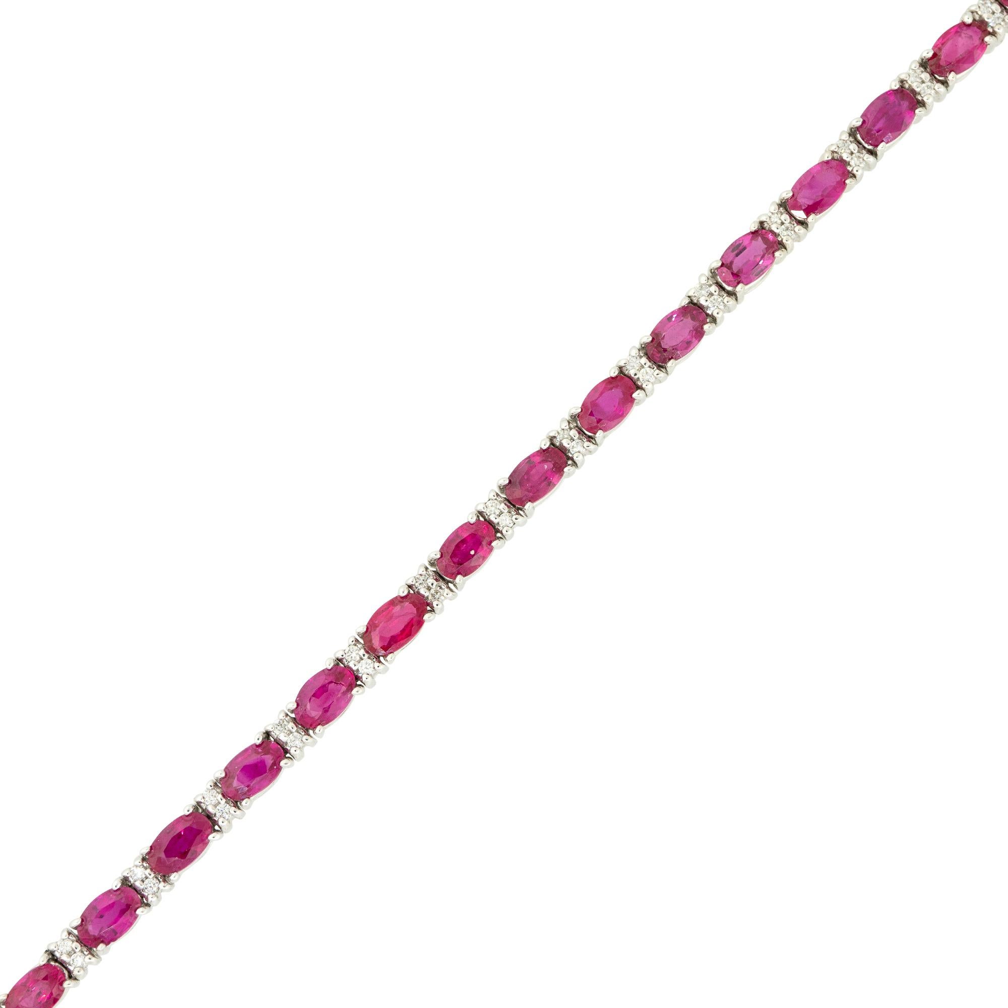 Bracelet tennis en or 18 carats avec diamants et rubis ovale de 7,45 carats Pour femmes en vente