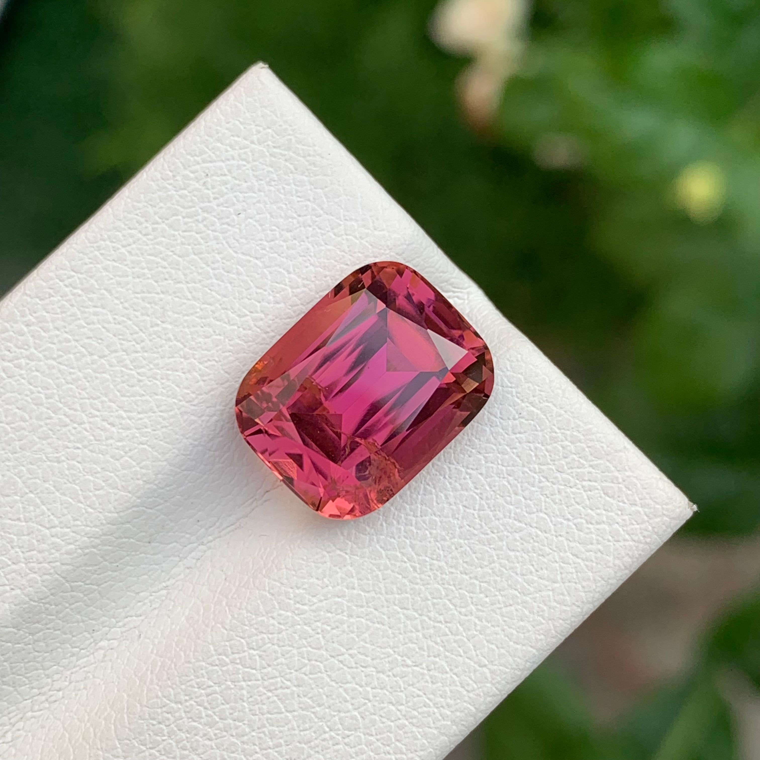 7.45 Carat Stunning Faceted Maroon Pink Tourmaline Cushion Shape Gemstone For Sale 3