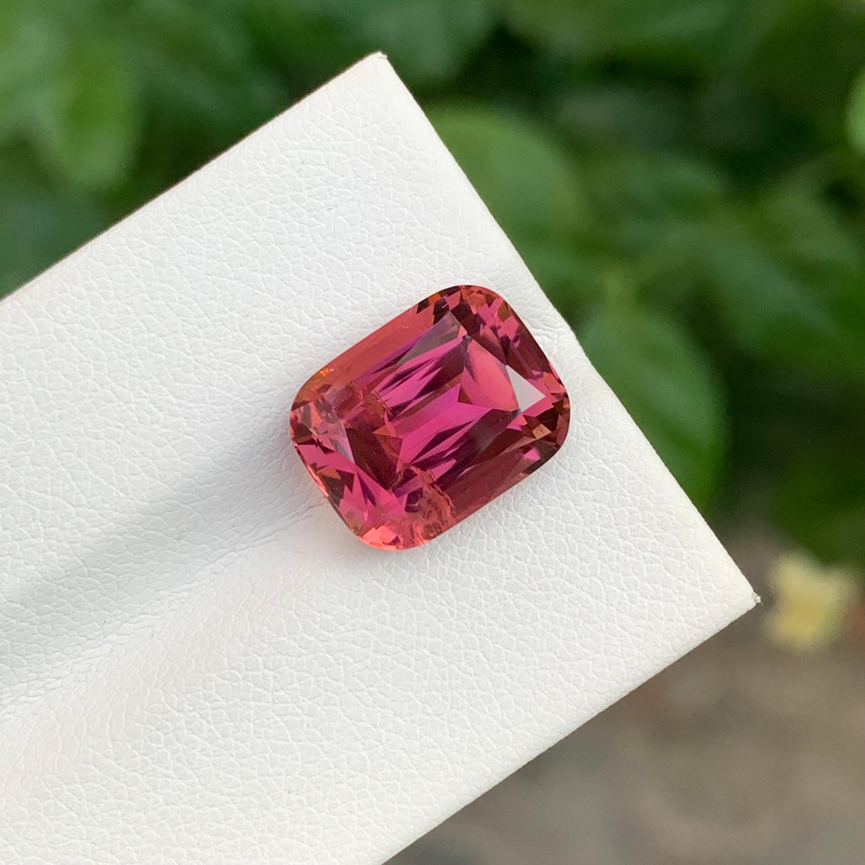 Women's or Men's 7.45 Carat Stunning Faceted Maroon Pink Tourmaline Cushion Shape Gemstone For Sale