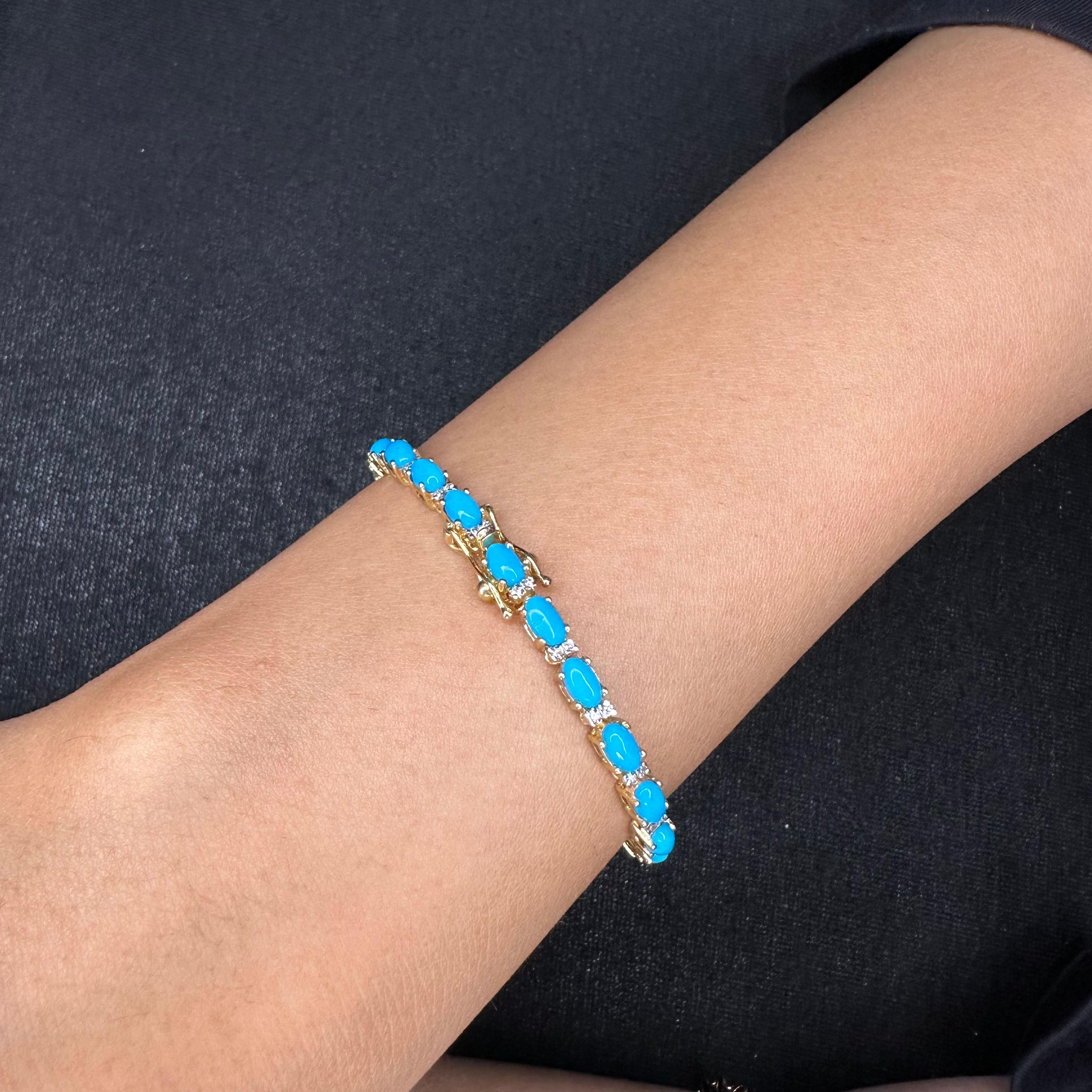 Modern 7.46ct Natural Turquoise Diamond Fine Bracelet Crafted in 18k Solid Yellow Gold For Sale