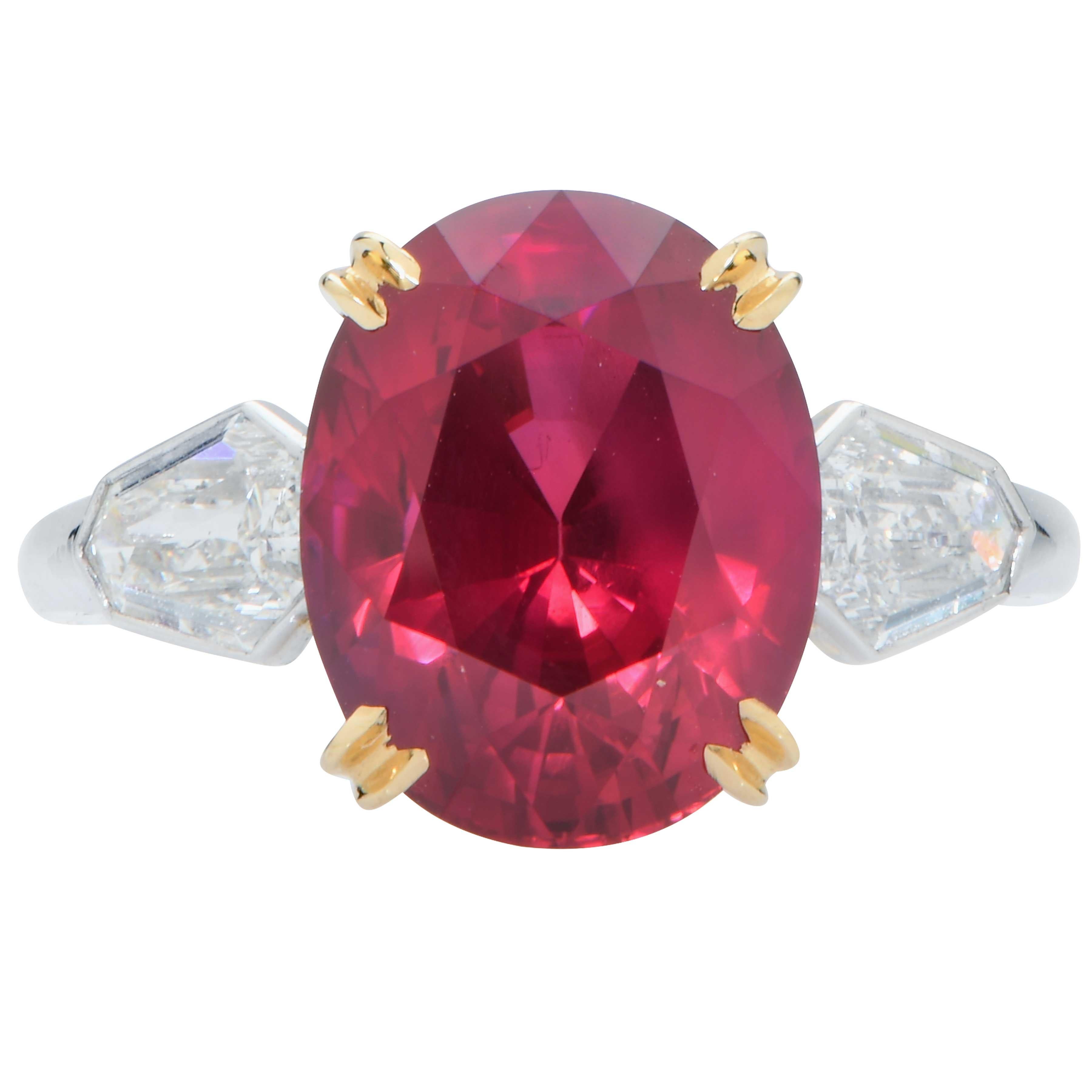 Mosambik Rubin und Diamant Ring 7,47 Karat GRS Graded Unerhitzt Taubenblut  (Ovalschliff) im Angebot