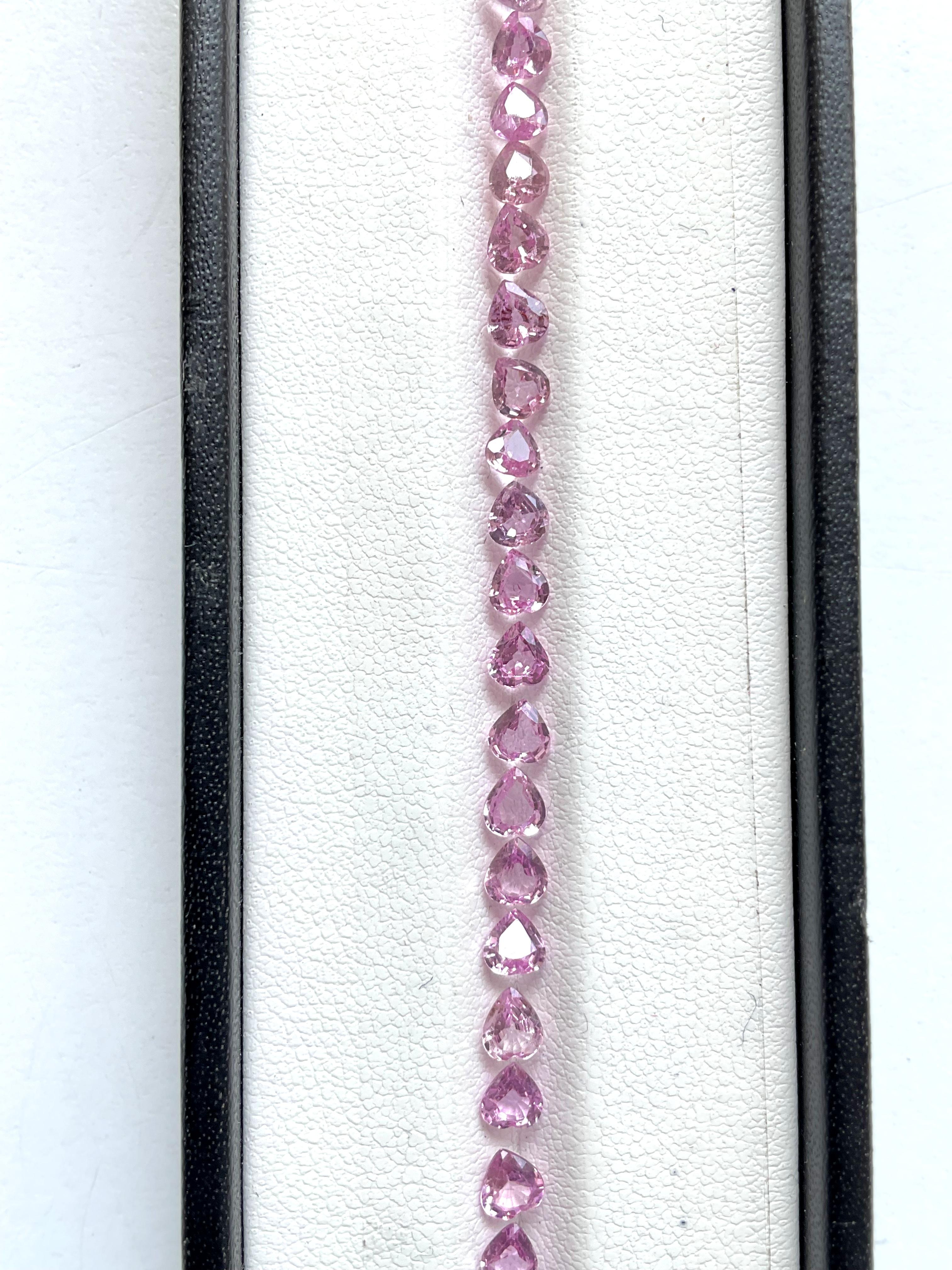 Women's or Men's 7.47 cts Pink Sapphire Heart shape bracelet set cutstones For Fine Jewelry gems For Sale