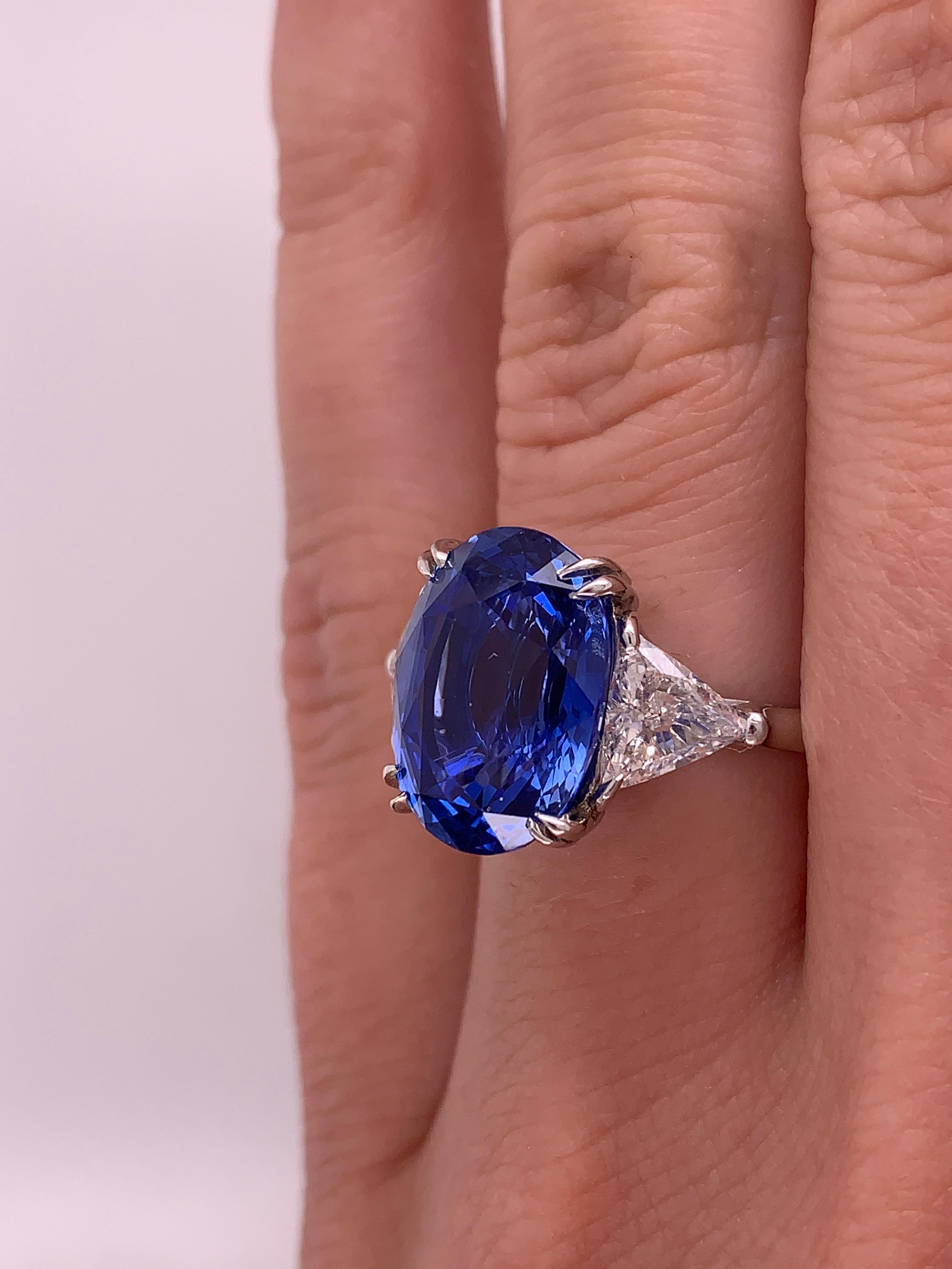  7.48 Carat Sapphire  Diamond Ring In New Condition In New York, NY