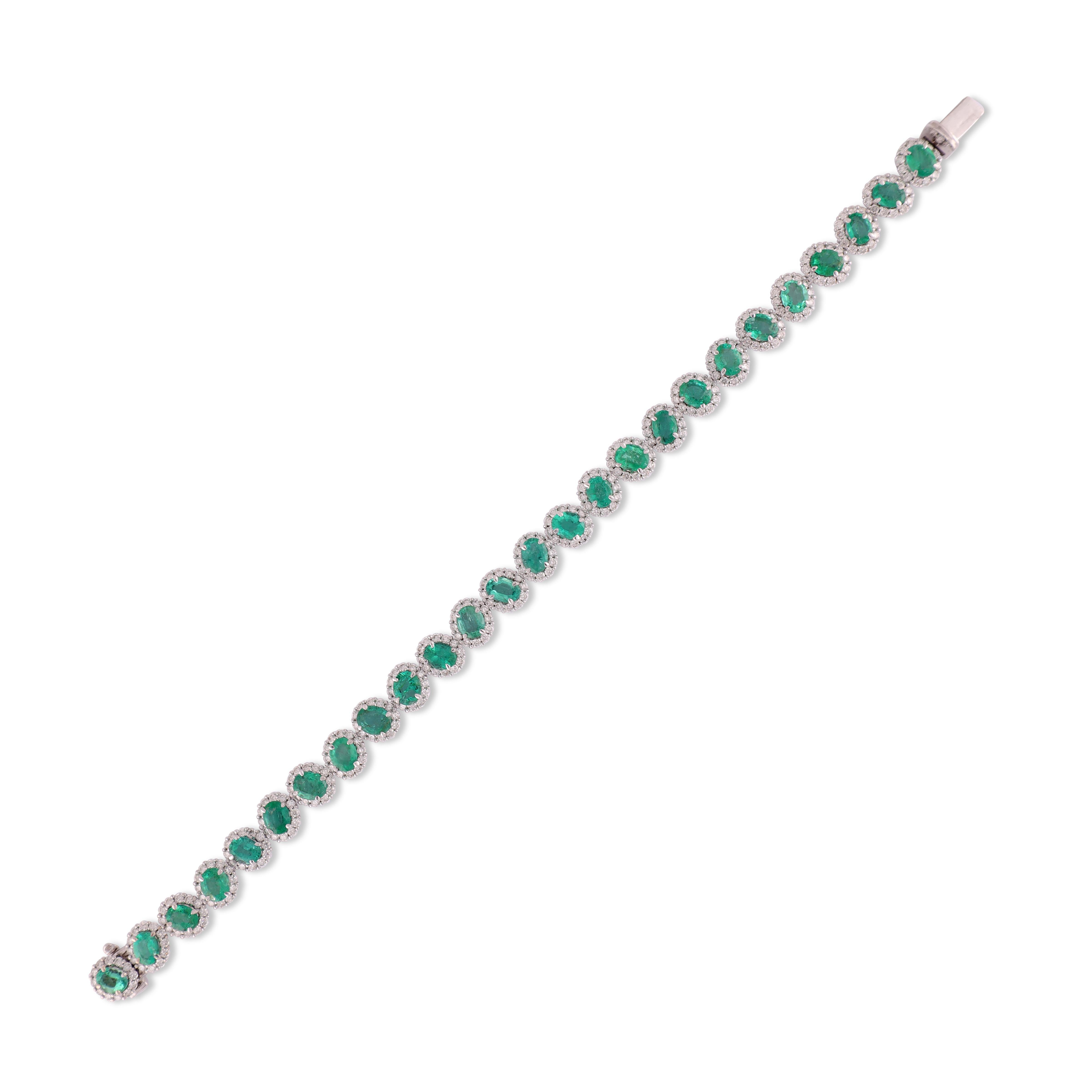 7.49 Carat Emerald and Diamond  Bracelet in 18K White Gold

This magnificent Oval shape Emerald  tennis bracelet is incredulous. The solitaire Oval-shaped Oval-cut Emerald 
 are beautifully With  Diamonds making the bracelet more graceful and adding
