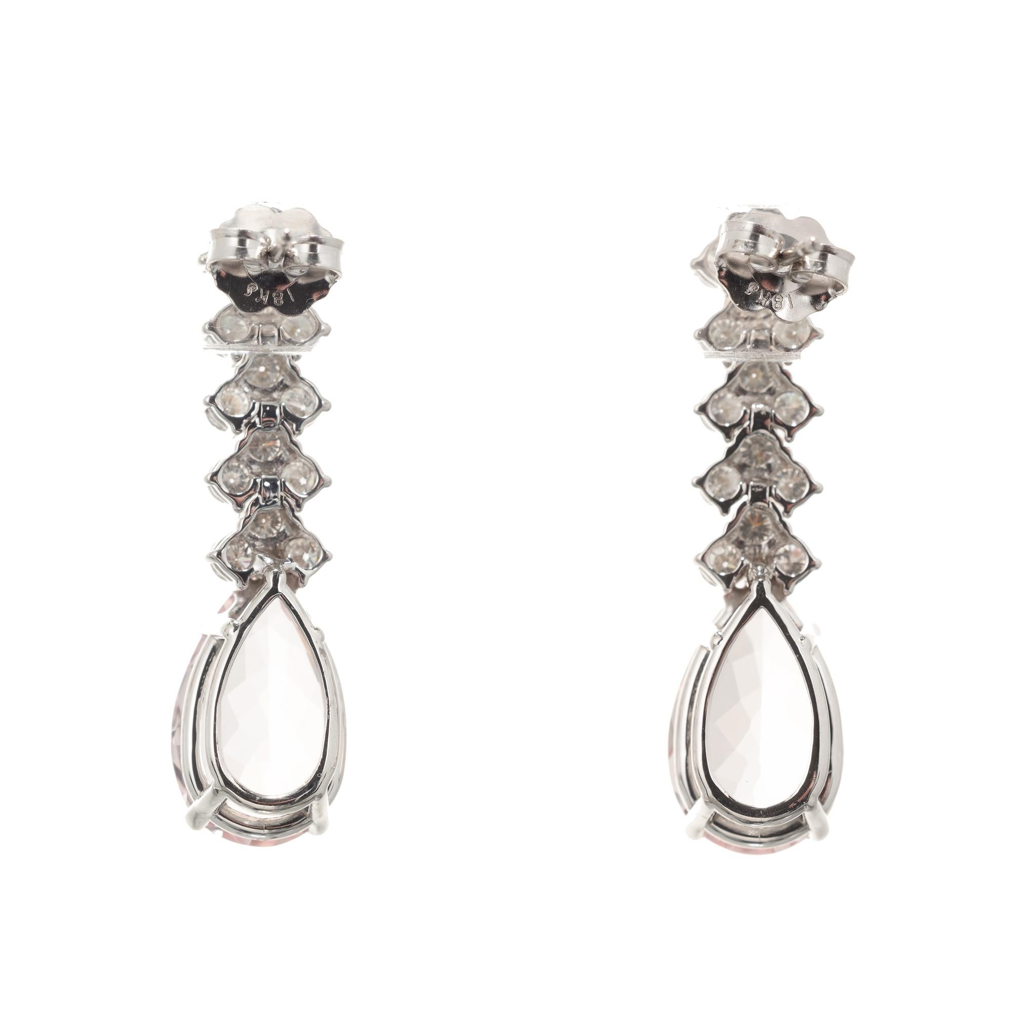 Taille poire Pendants d'oreilles en goutte en or blanc avec diamants et morganite de 7,49 carats en vente