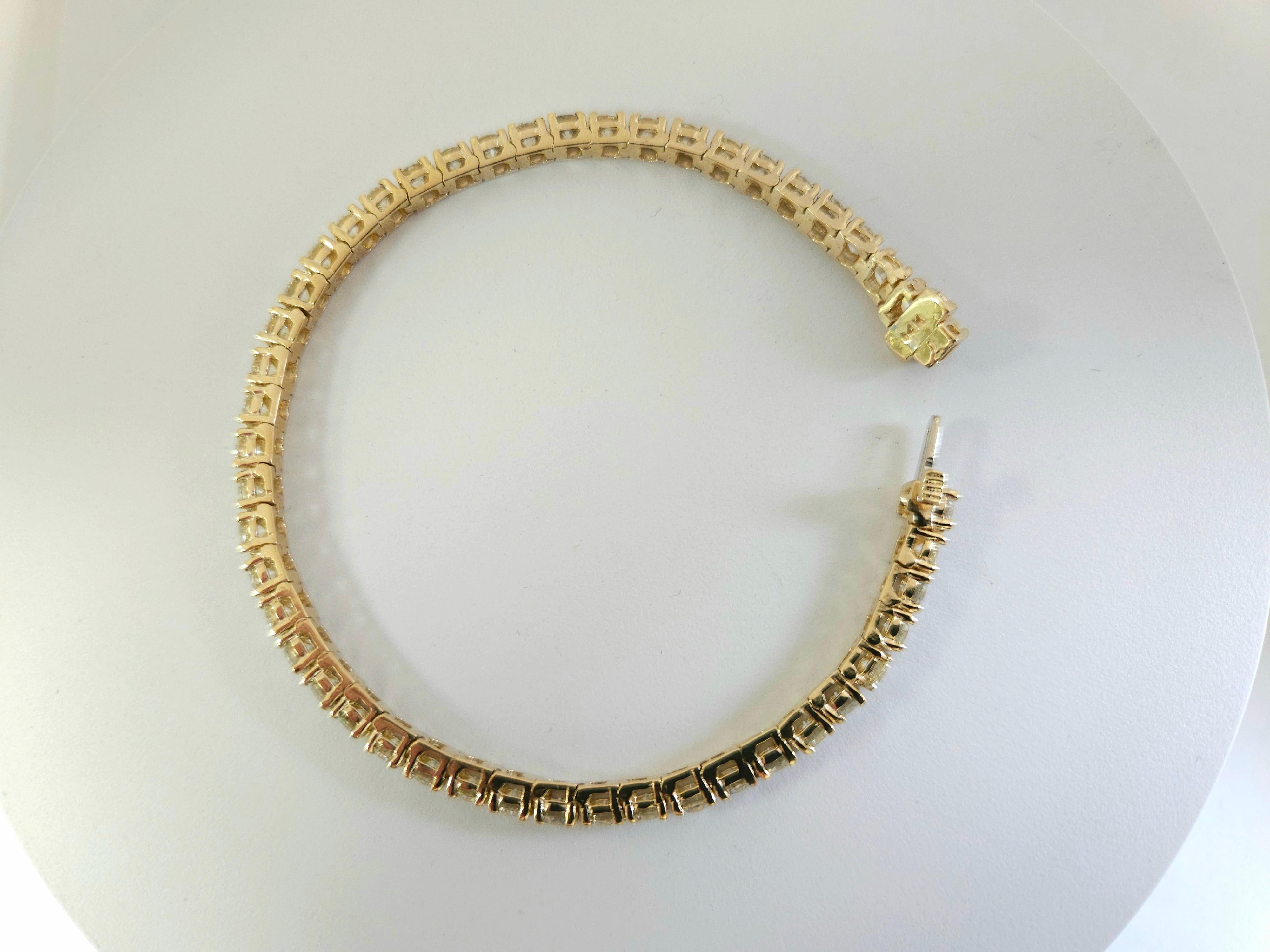 Women's or Men's 7.49 Carat Round Brilliant Cut Diamond Tennis Bracelet 14 Karat Yellow Gold For Sale