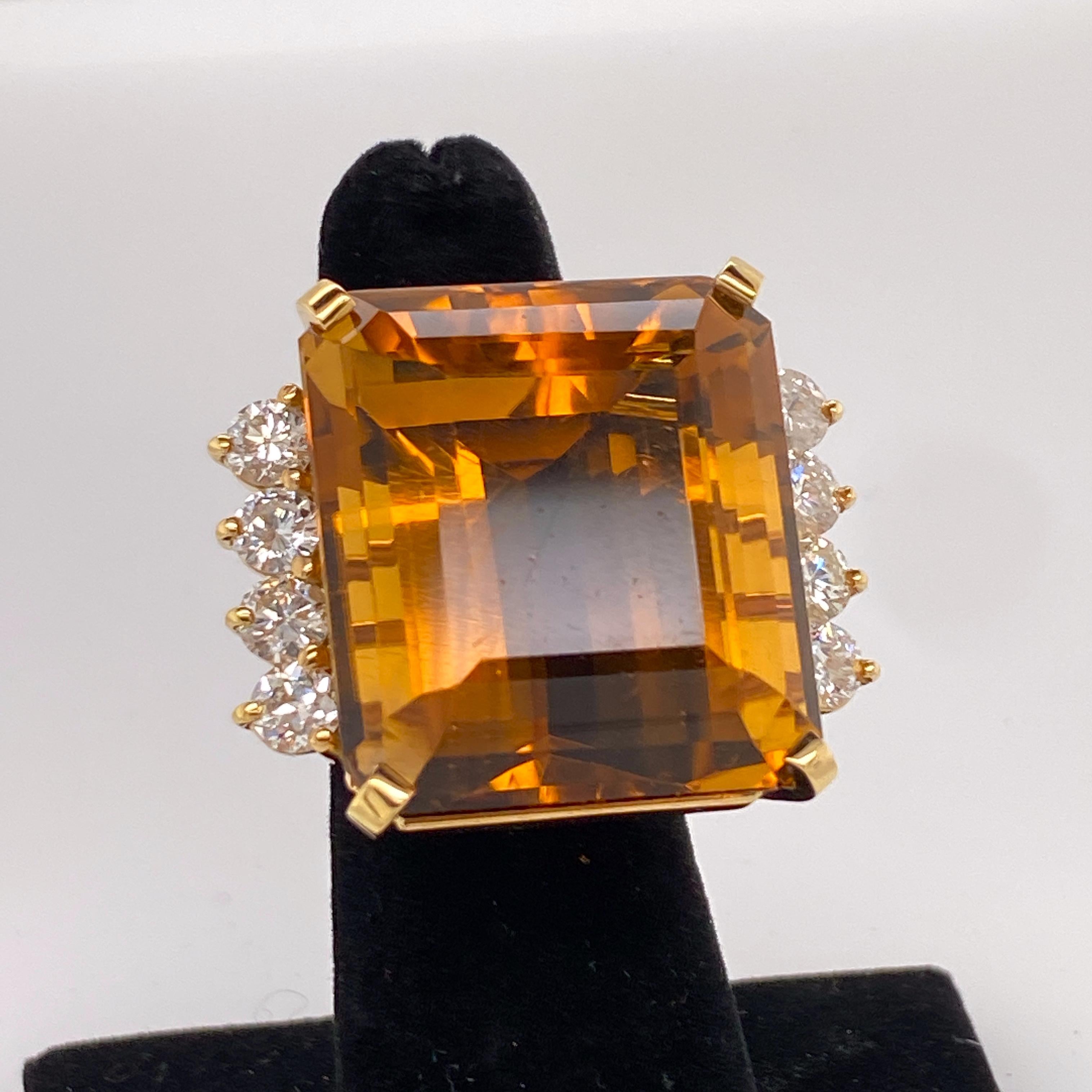 74 Carat Citrine Ring Set in 18 Karat Gold with Accent Diamonds In Excellent Condition For Sale In Saint Louis, MO