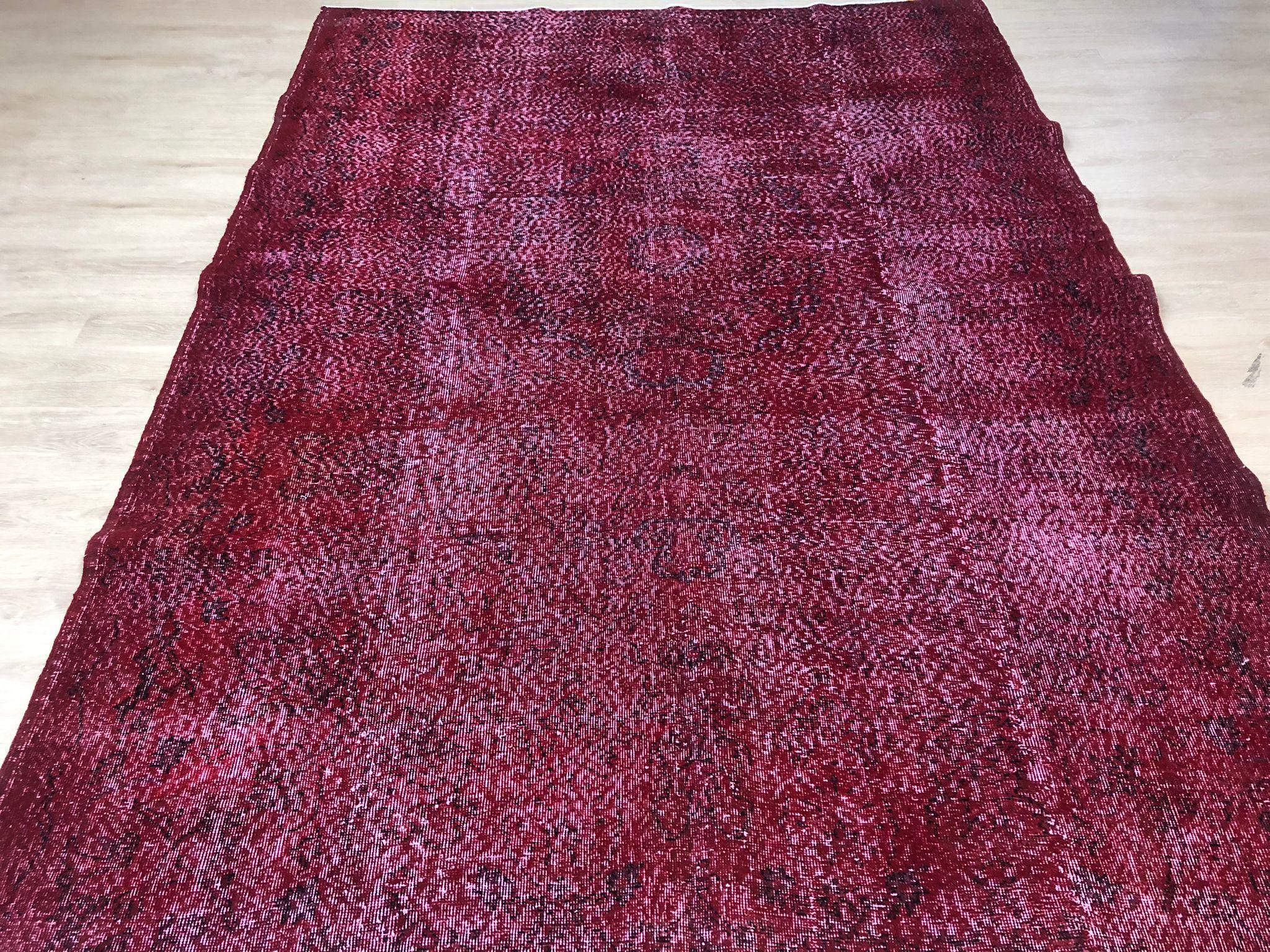Modern 7.4x10 ft Vintage Handmade Wool Turkish Area Rug in Red, Contemporary Carpet For Sale