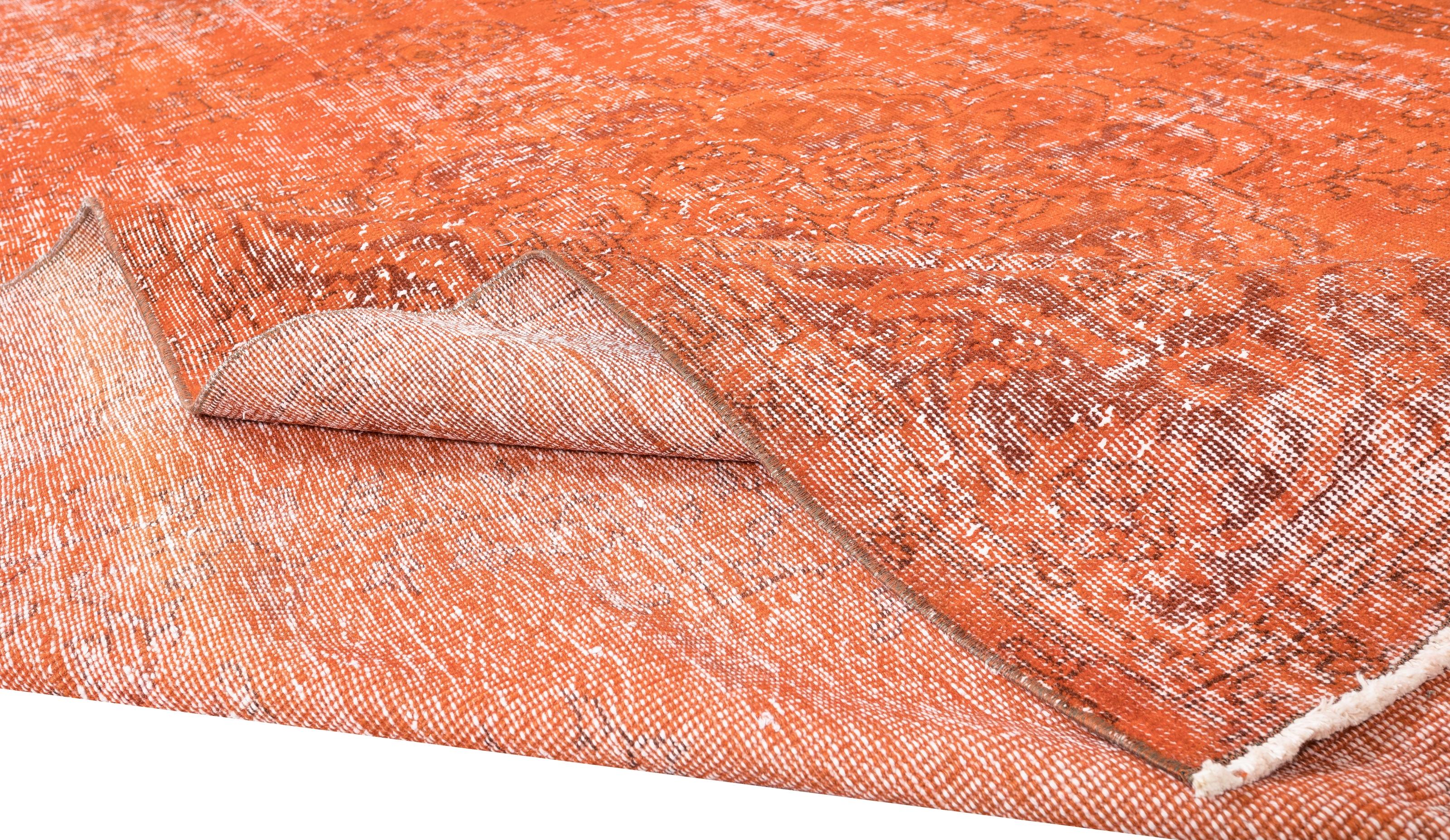 Moderno Tappeto vintage in lana turca annodato a mano 7,4x10,5 Ft, tappeto tinto in arancione in vendita