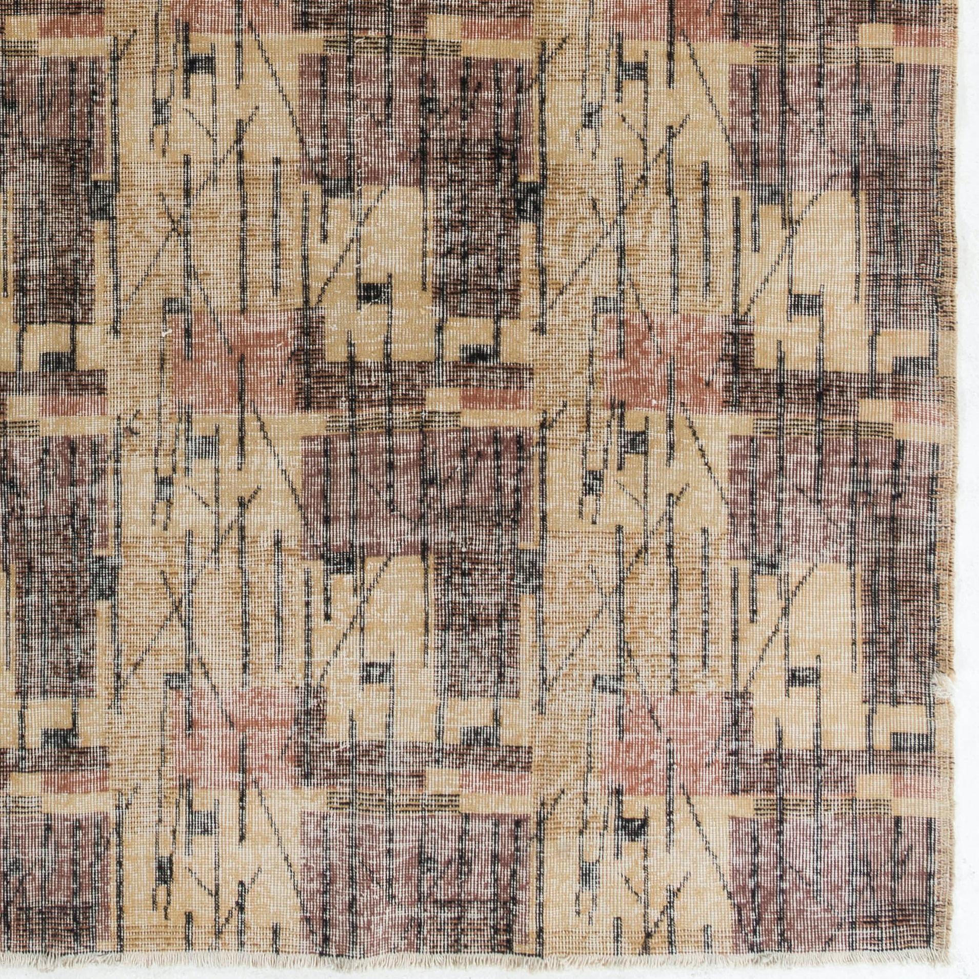 Alfombra turca Vintage de mediados de siglo diseñada por Zeki Muren Moderno de mediados de siglo en venta