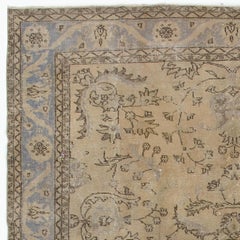 Alfombra Oushak Turca Vintage Floral Anudada a Mano de Colores Suaves y Silenciosos de 7,4x11 Pies