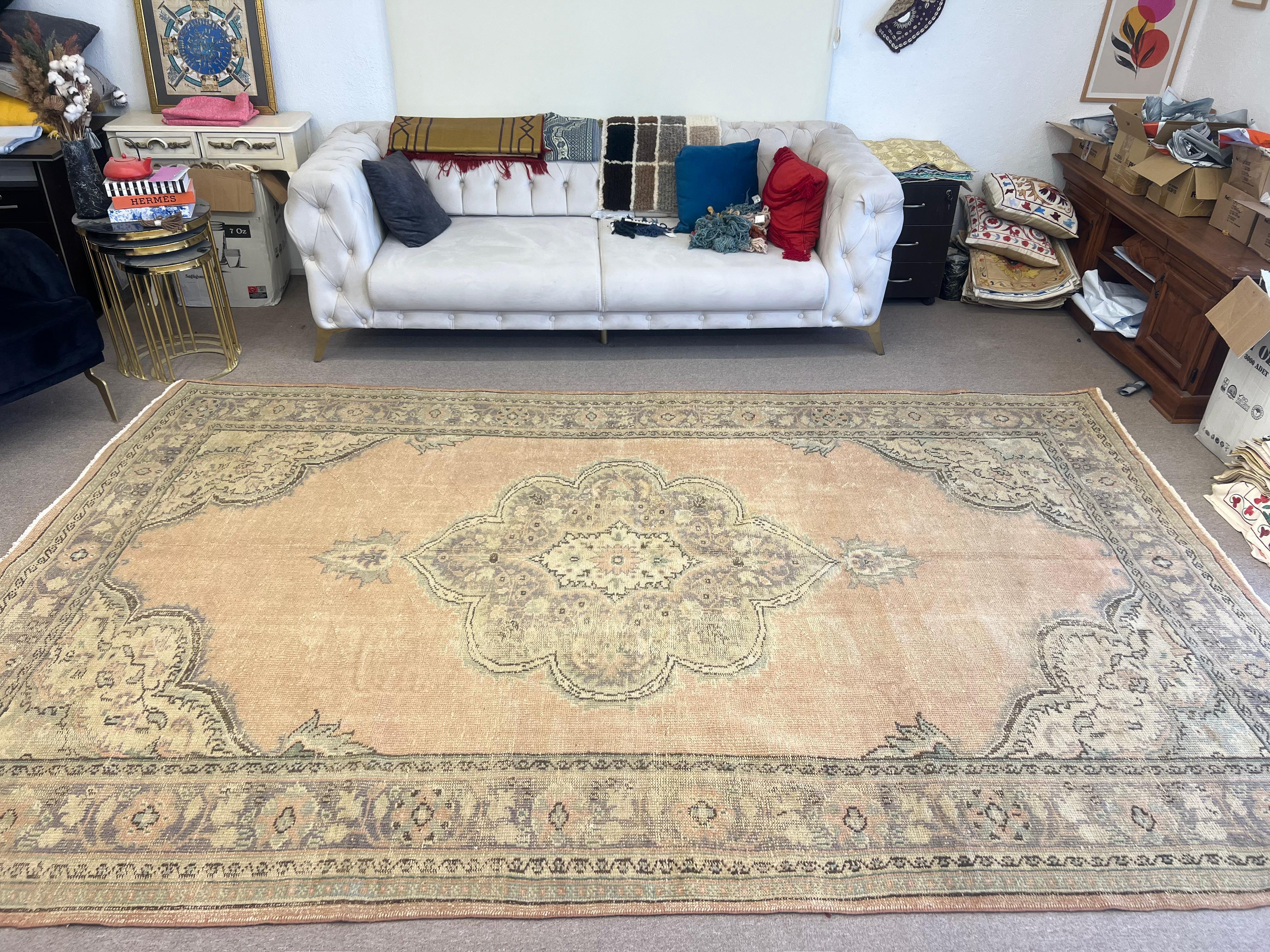 Tappeto Anatolian Oushak di metà secolo, 7.4x12 Ft, Tappeto annodato a mano in lana in vendita 1