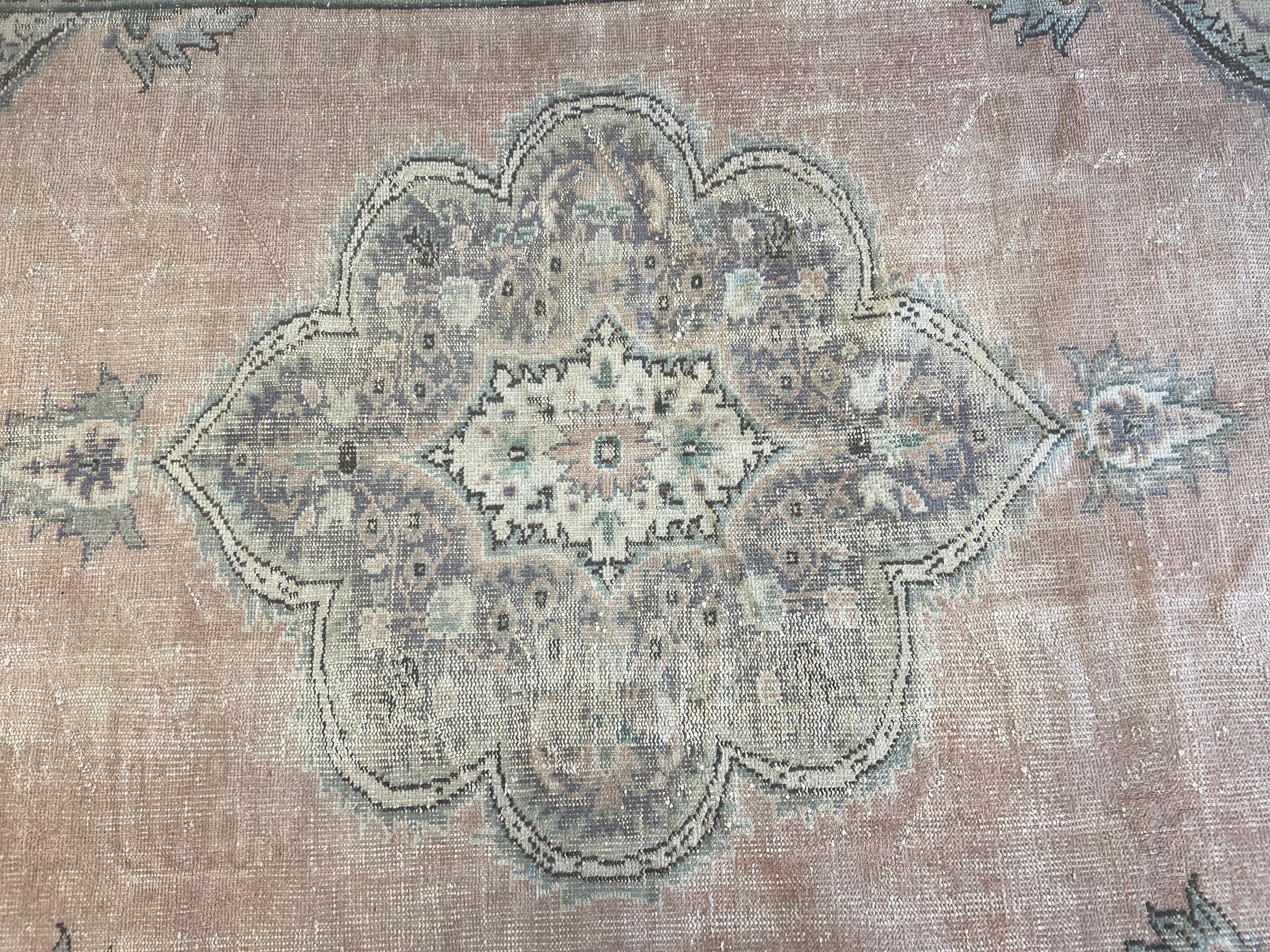 Tappeto Anatolian Oushak di metà secolo, 7.4x12 Ft, Tappeto annodato a mano in lana in vendita 2