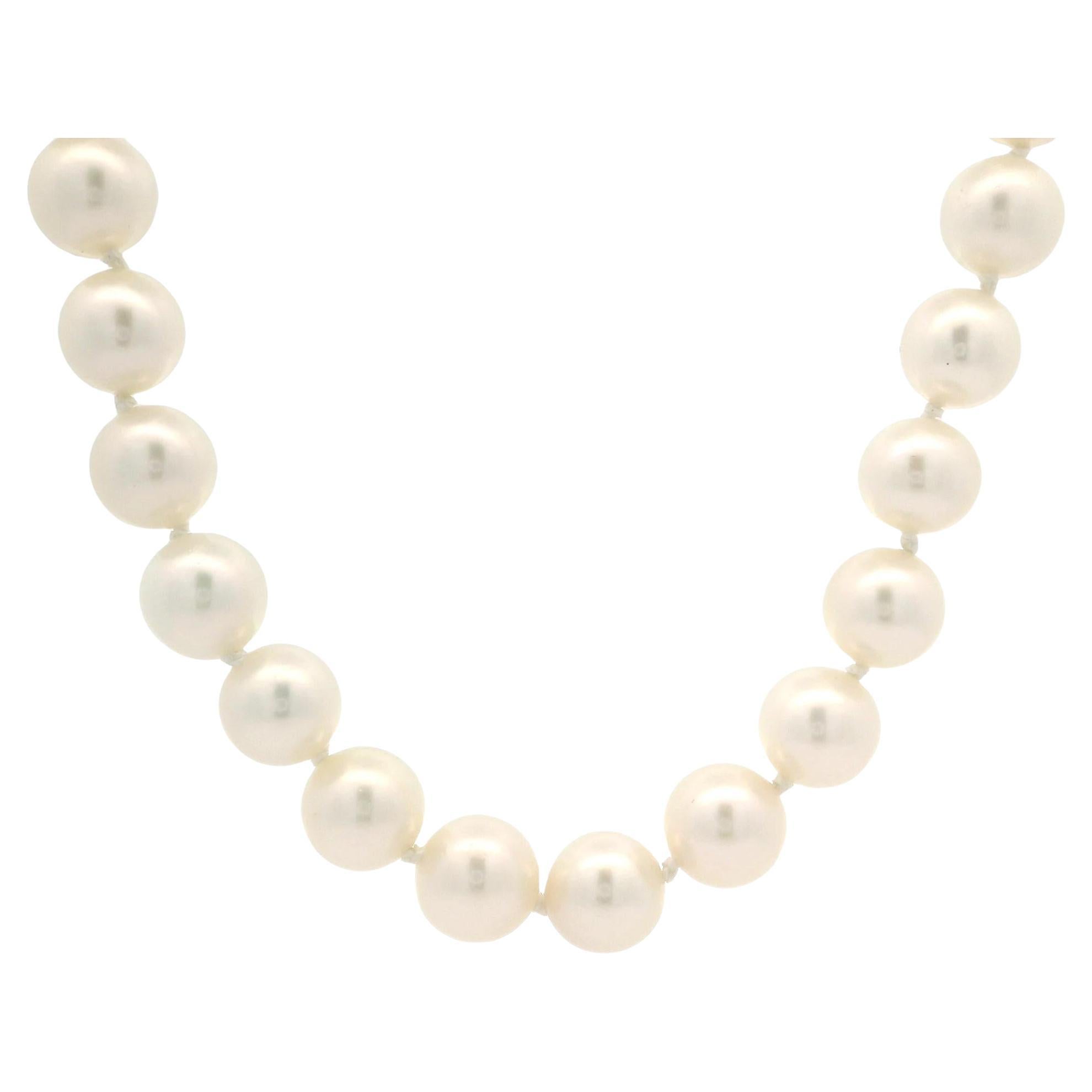 7.5-8mm Pearl Strand Necklace w/ 14k Gold Reversible Sapphire Clasp For Sale