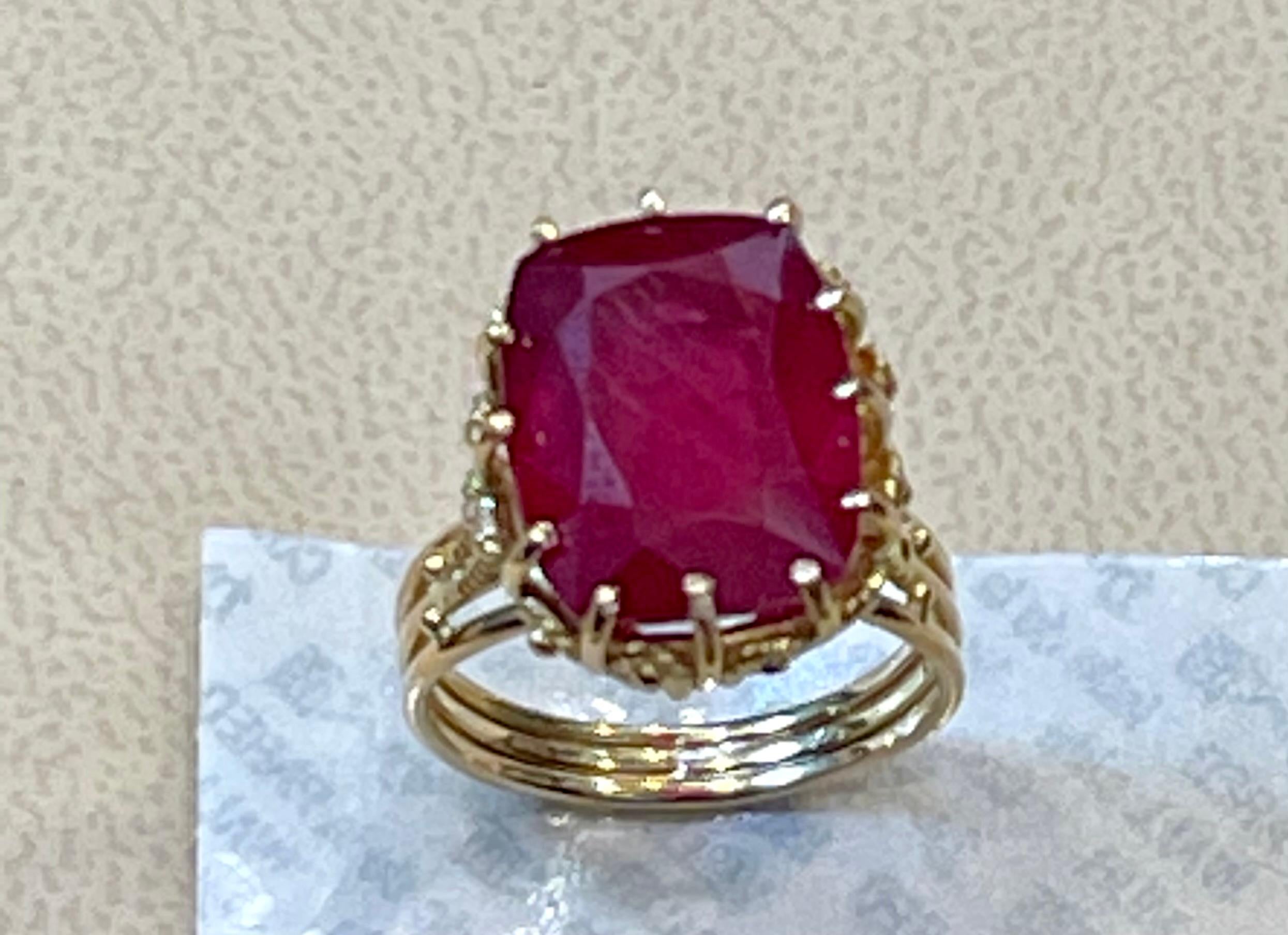 Anillo de oro amarillo de 14 quilates con rubí tratado en forma de cojín de 7,5 quilates en venta 5