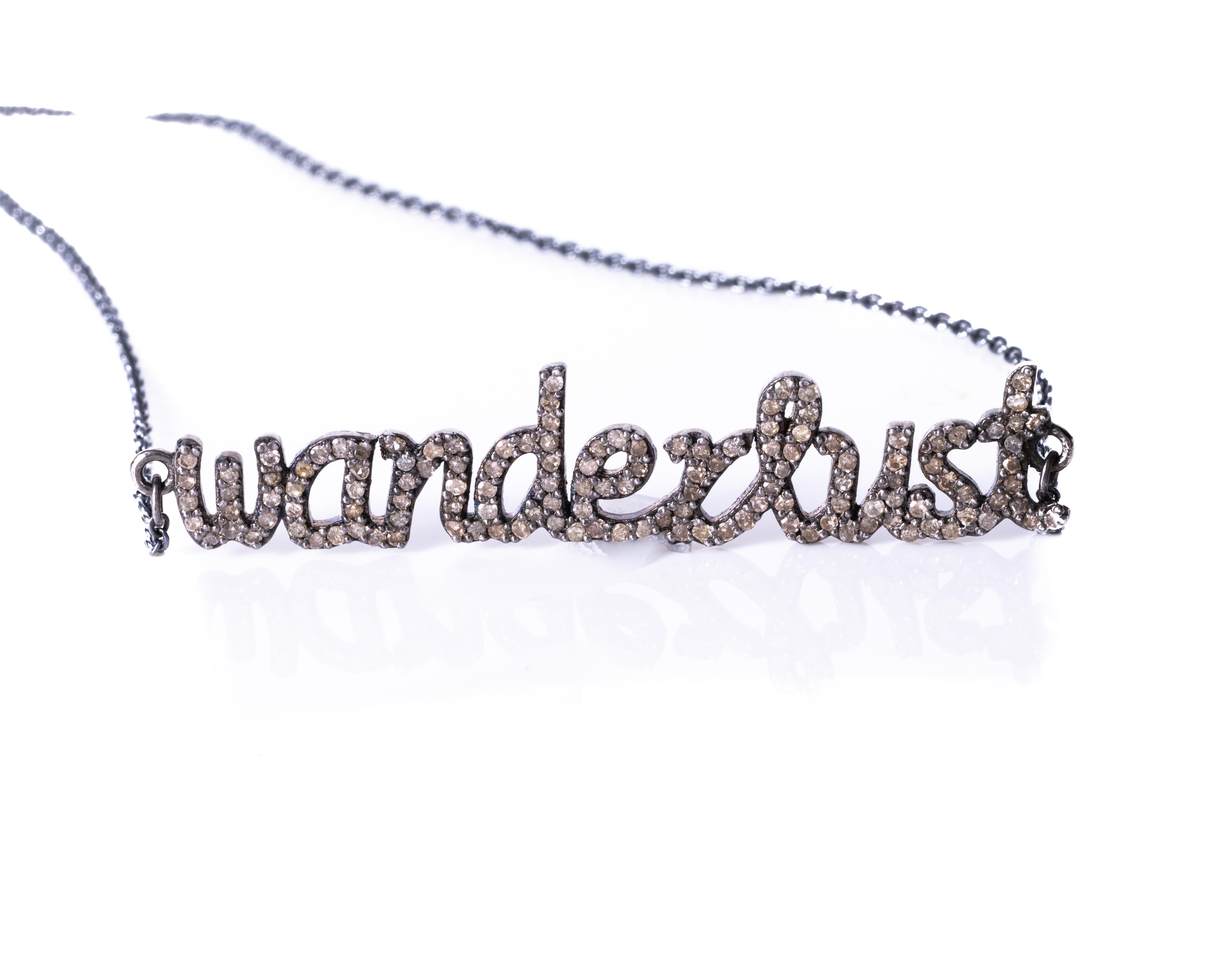 .75 Karat Diamant 'Wanderlust' Charm-Halskette aus Sterlingsilber (Rundschliff) im Angebot