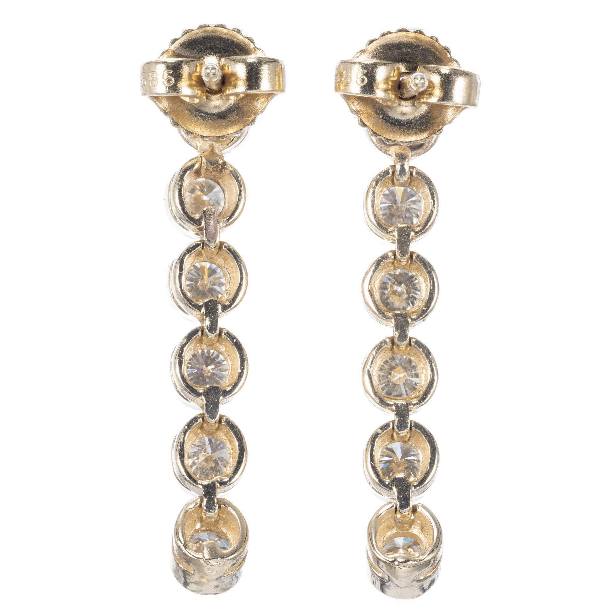 Women's .75 Carat Diamond Yellow Gold Dangle Earrings For Sale